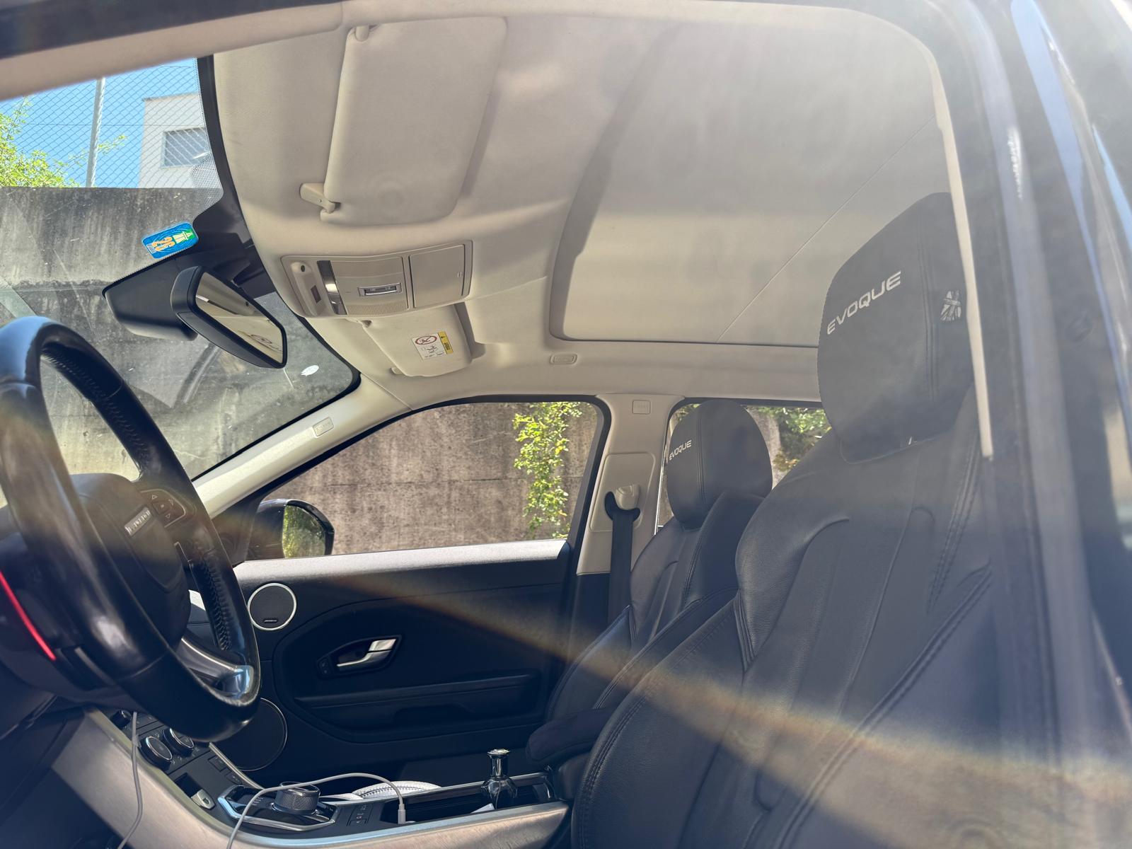 LAND ROVER Range Rover Evoque 2.2 SD4 P212 AT9-image-13