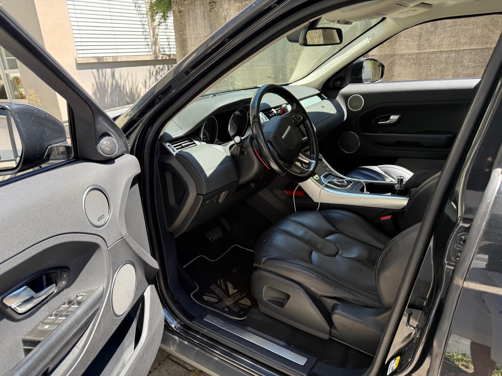 LAND ROVER Range Rover Evoque 2.2 SD4 P212 AT9-image-11