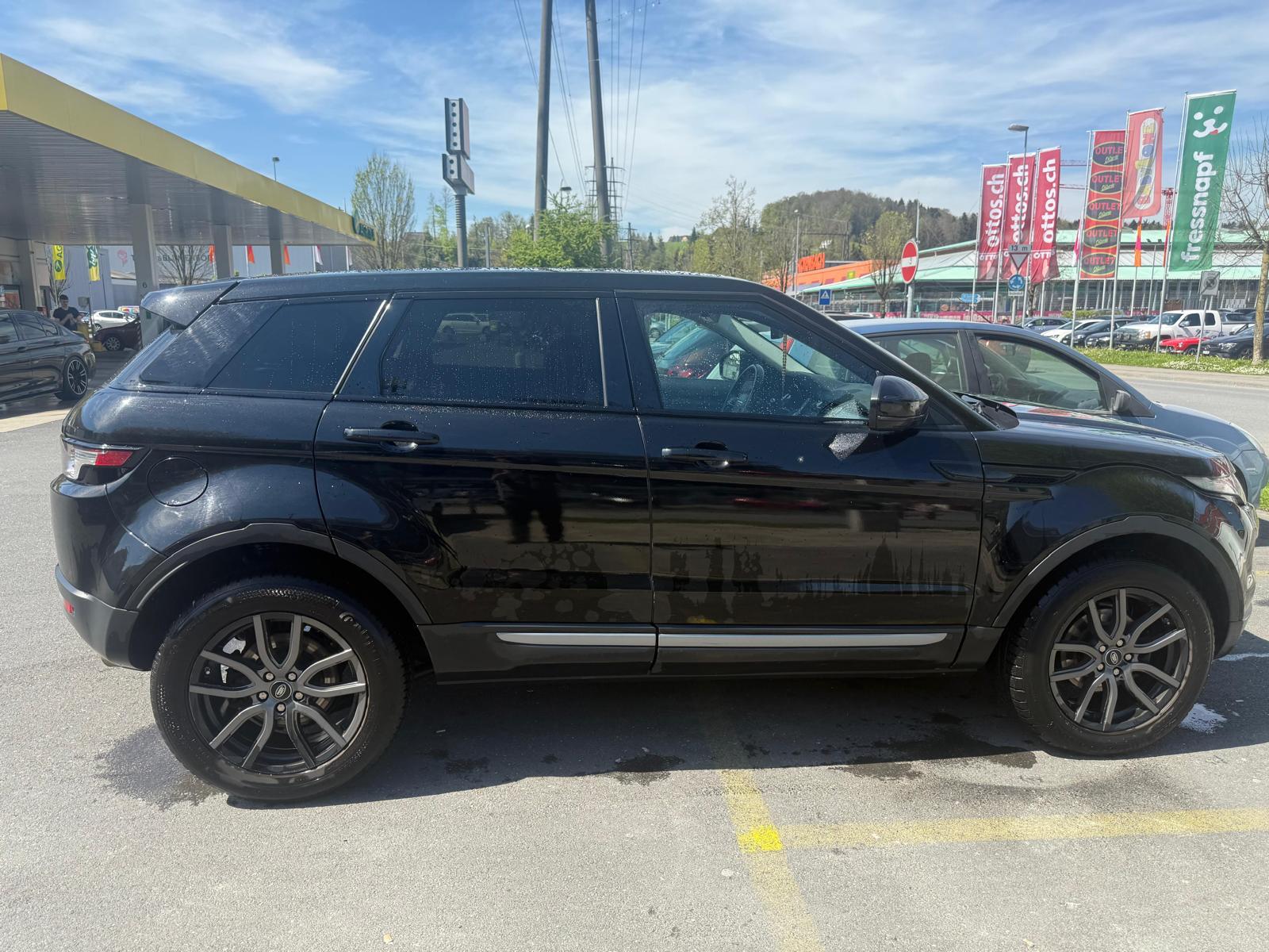 LAND ROVER Range Rover Evoque 2.2 SD4 P212 AT9-image-5