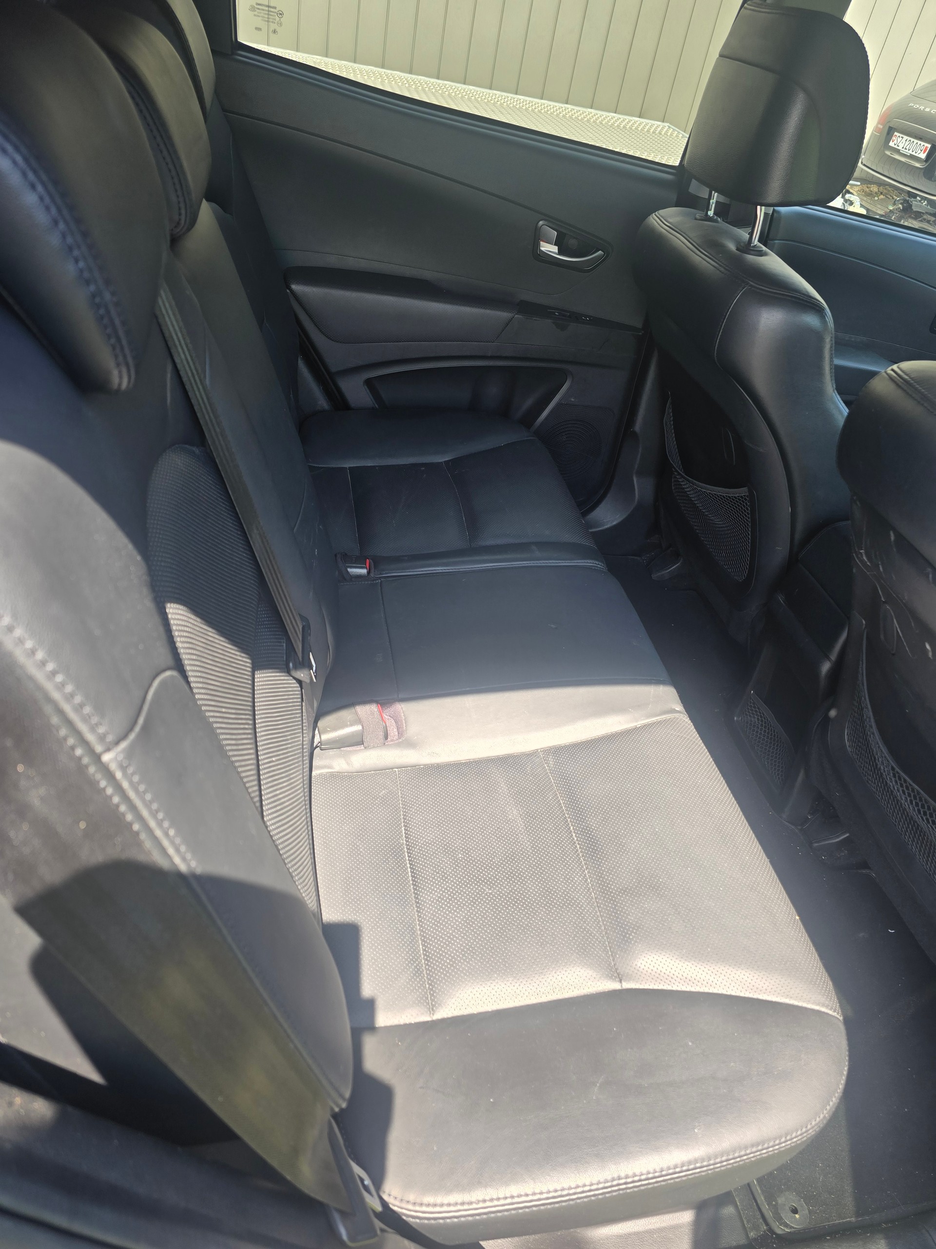 KGM-SsangYong Korando 2.0 e-XDI Quartz 4WD Automatic-image-5