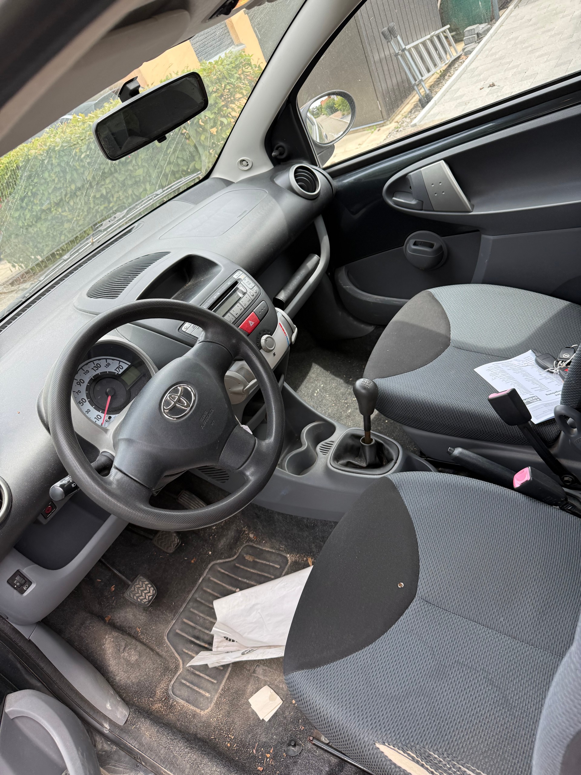TOYOTA Aygo 1.0 Linea Terra-image-5