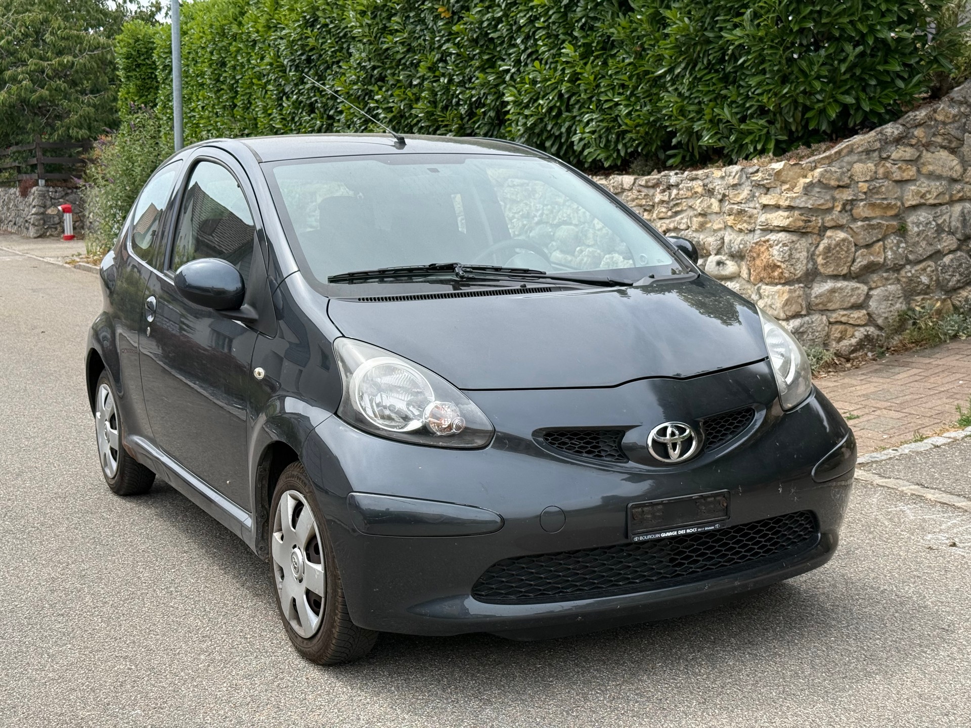 TOYOTA Aygo 1.0 Linea Terra-image-0