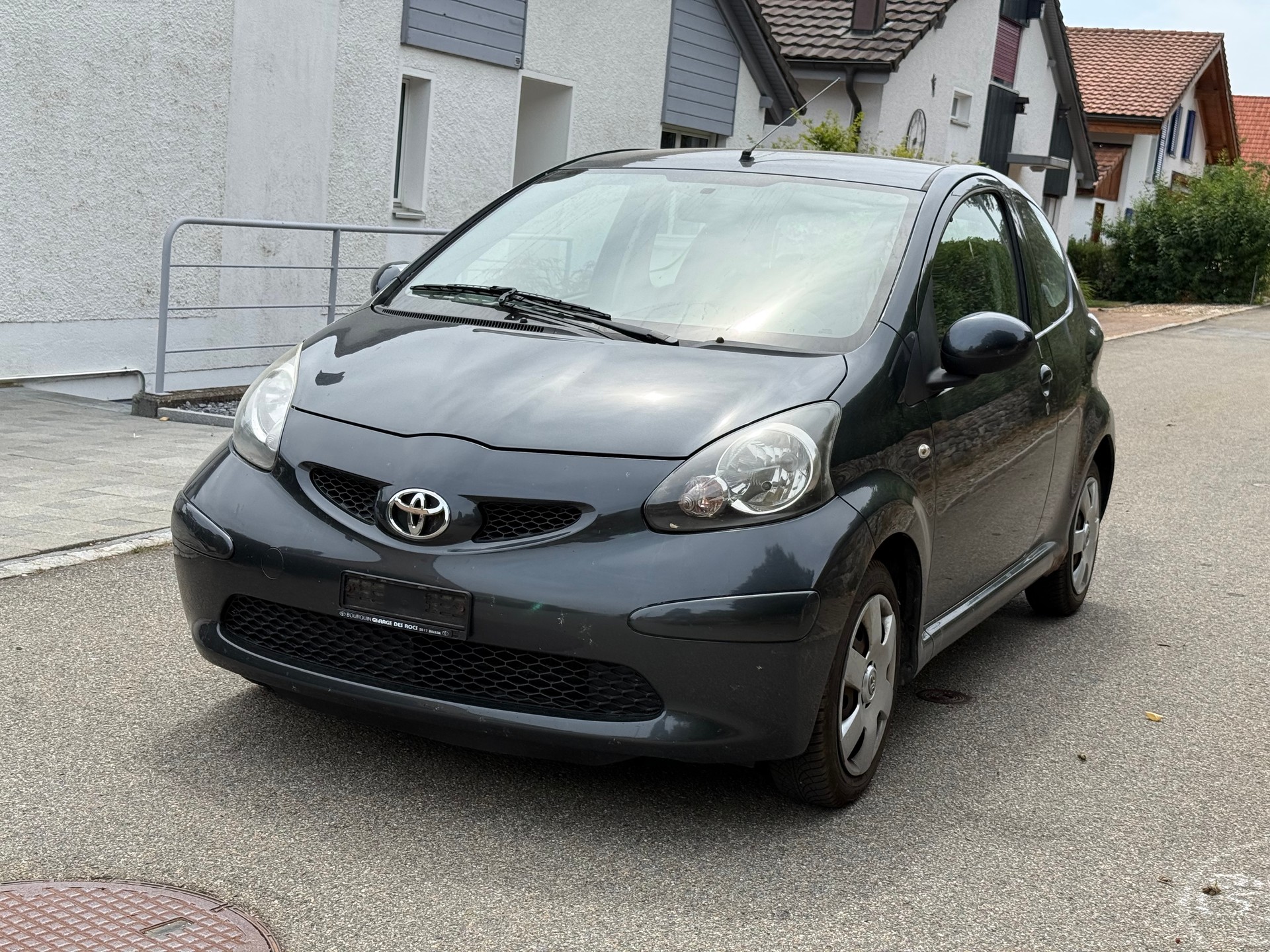 TOYOTA Aygo 1.0 Linea Terra-image-1