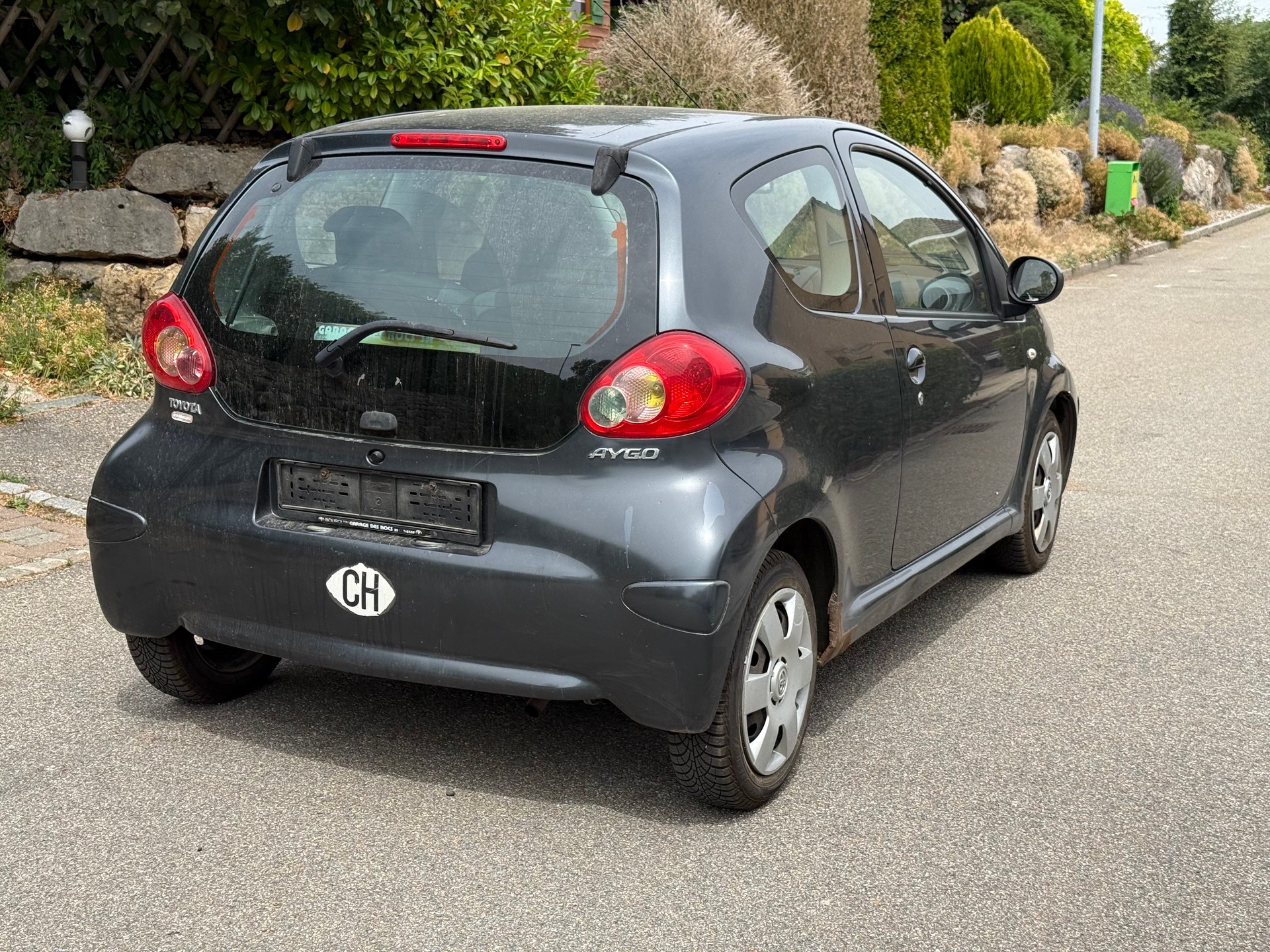 TOYOTA Aygo 1.0 Linea Terra-image-3