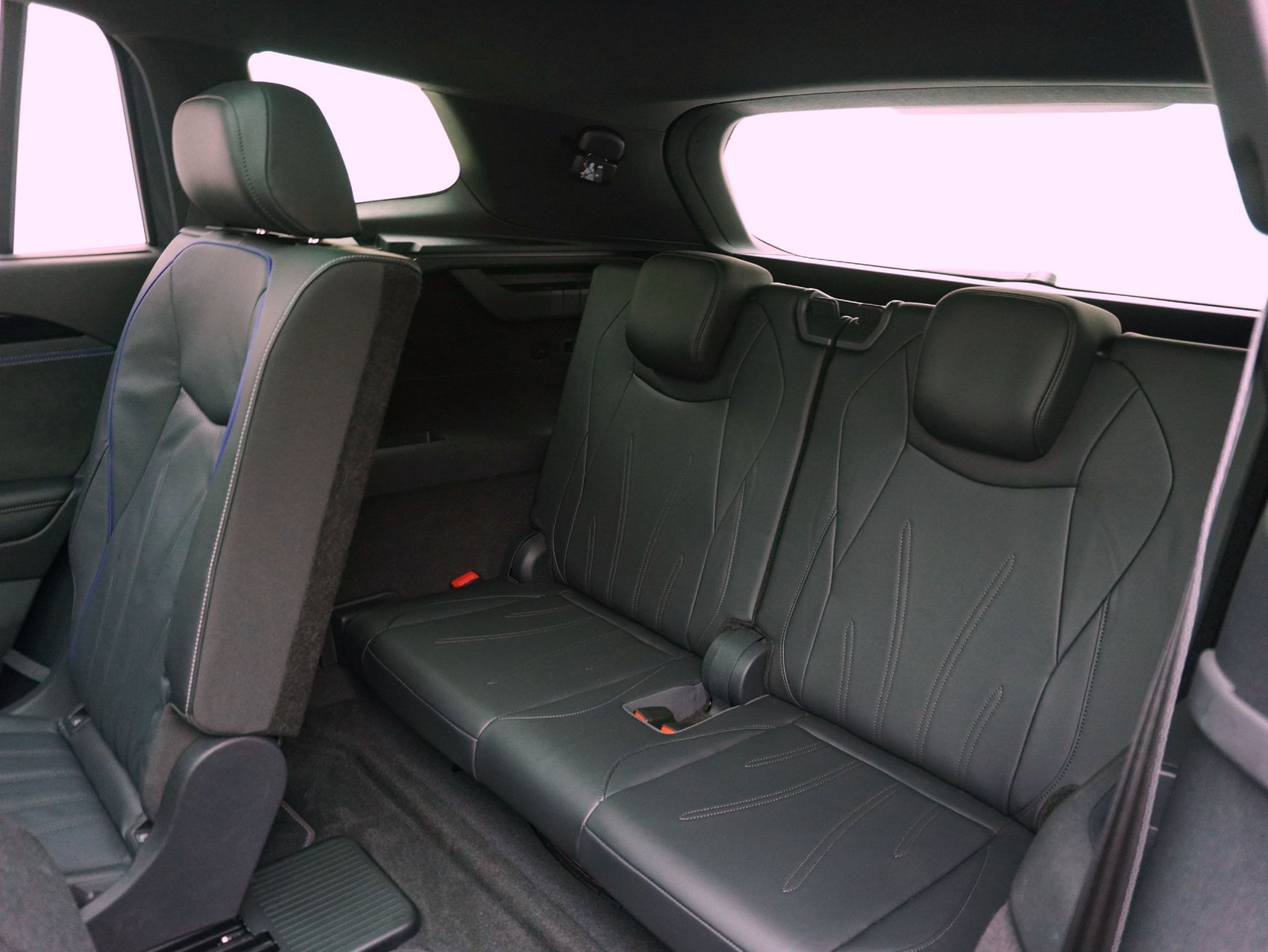 VW Tayron 2.0 TSI DSG R-Line Black Style 4Motion **VW Werksgarantie bis 10/2030**-image-12