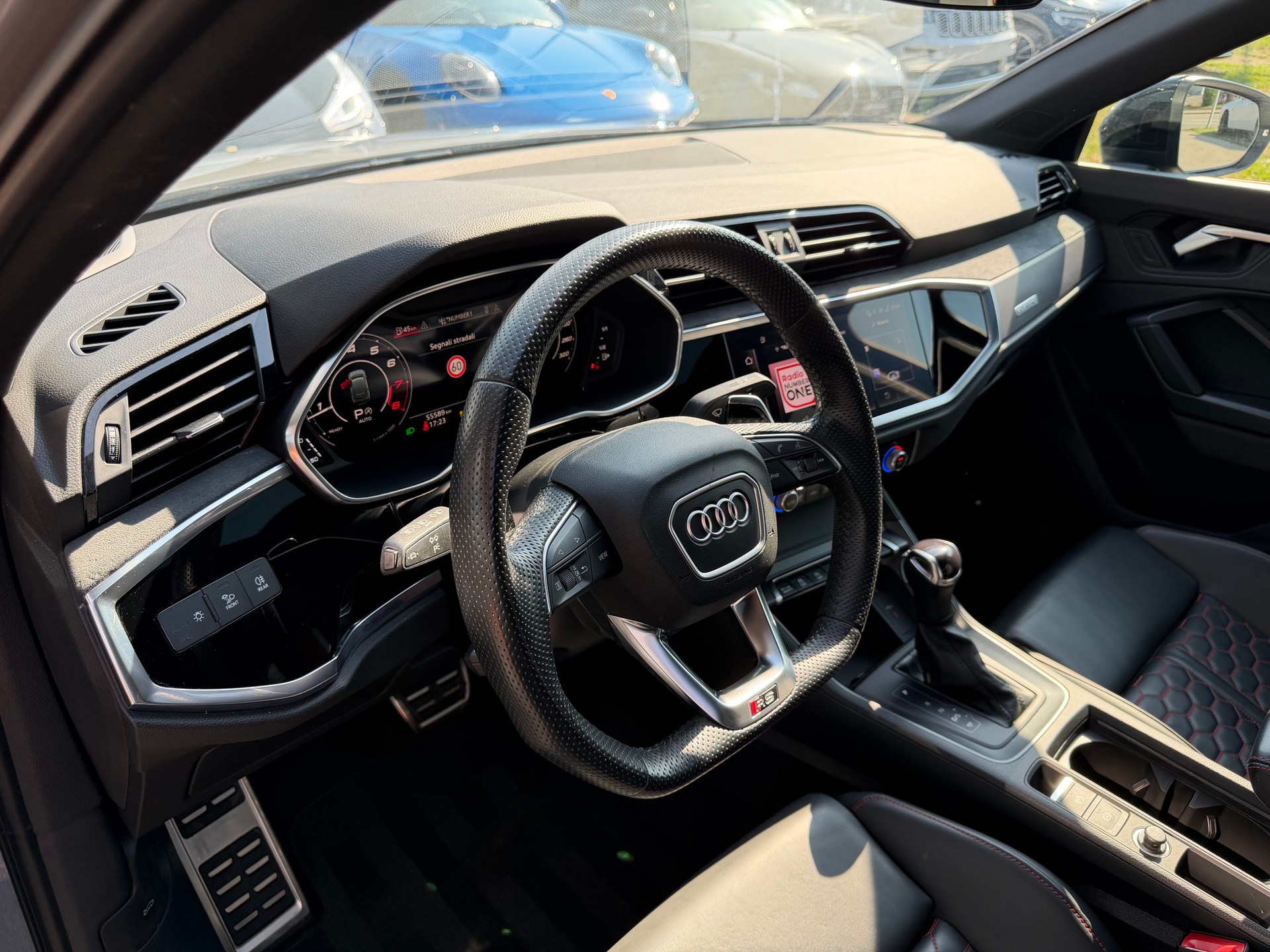 AUDI RS Q3 Sportback quattro S tronic-image-13