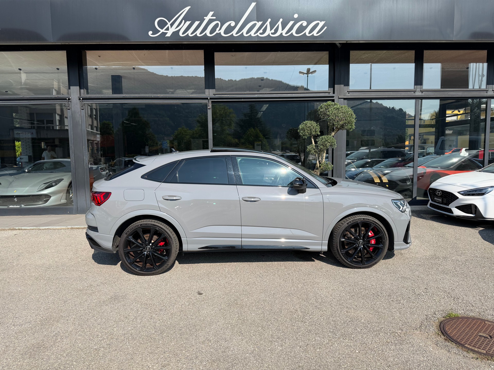 AUDI RS Q3 Sportback quattro S tronic-image-3