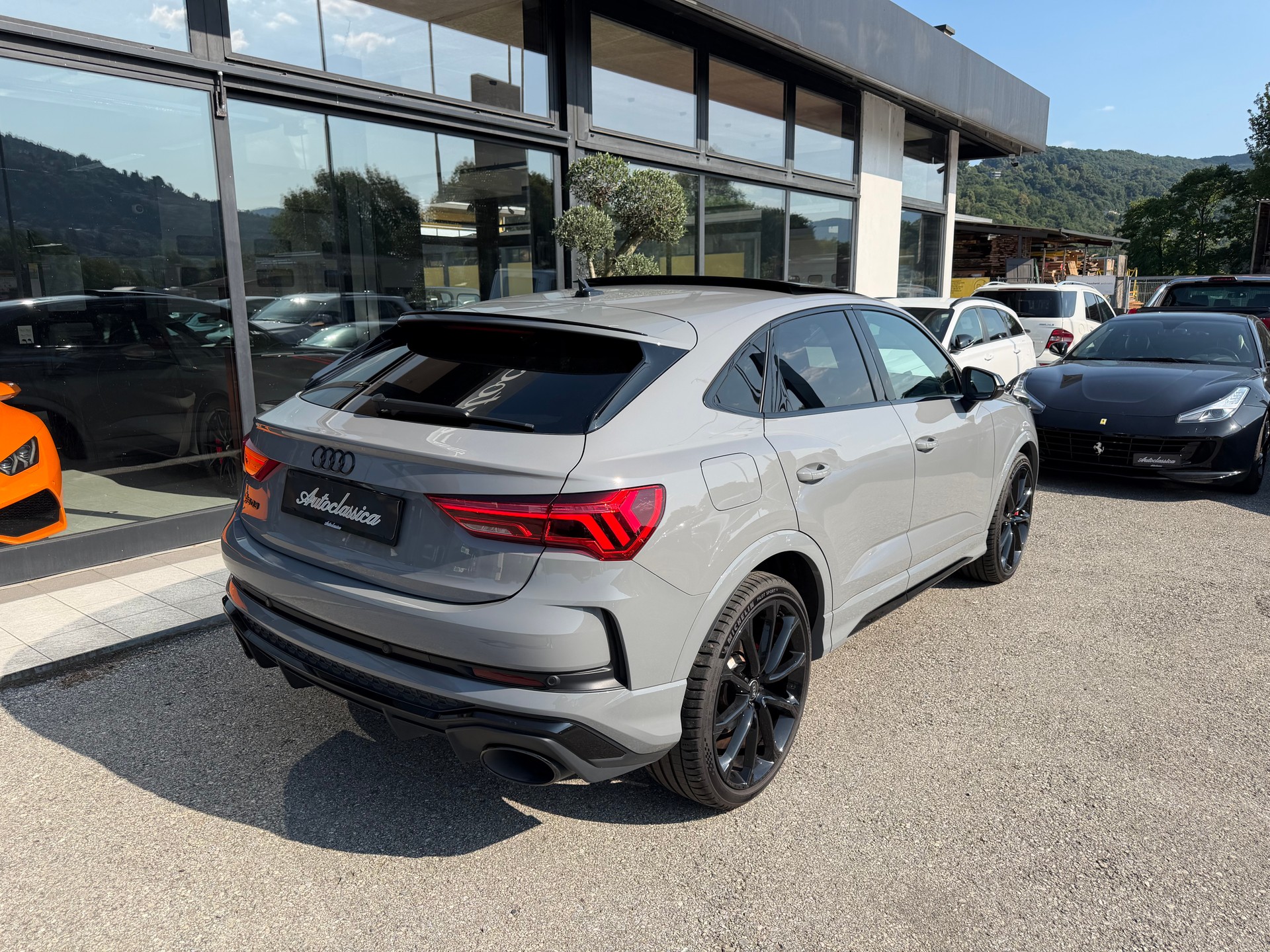 AUDI RS Q3 Sportback quattro S tronic-image-7
