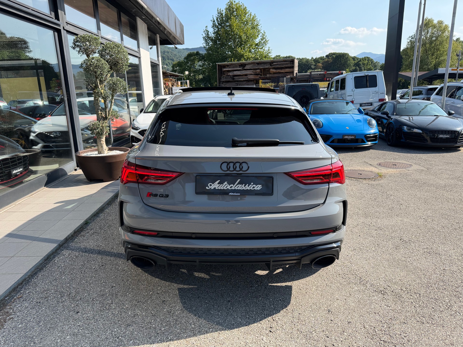 AUDI RS Q3 Sportback quattro S tronic-image-2