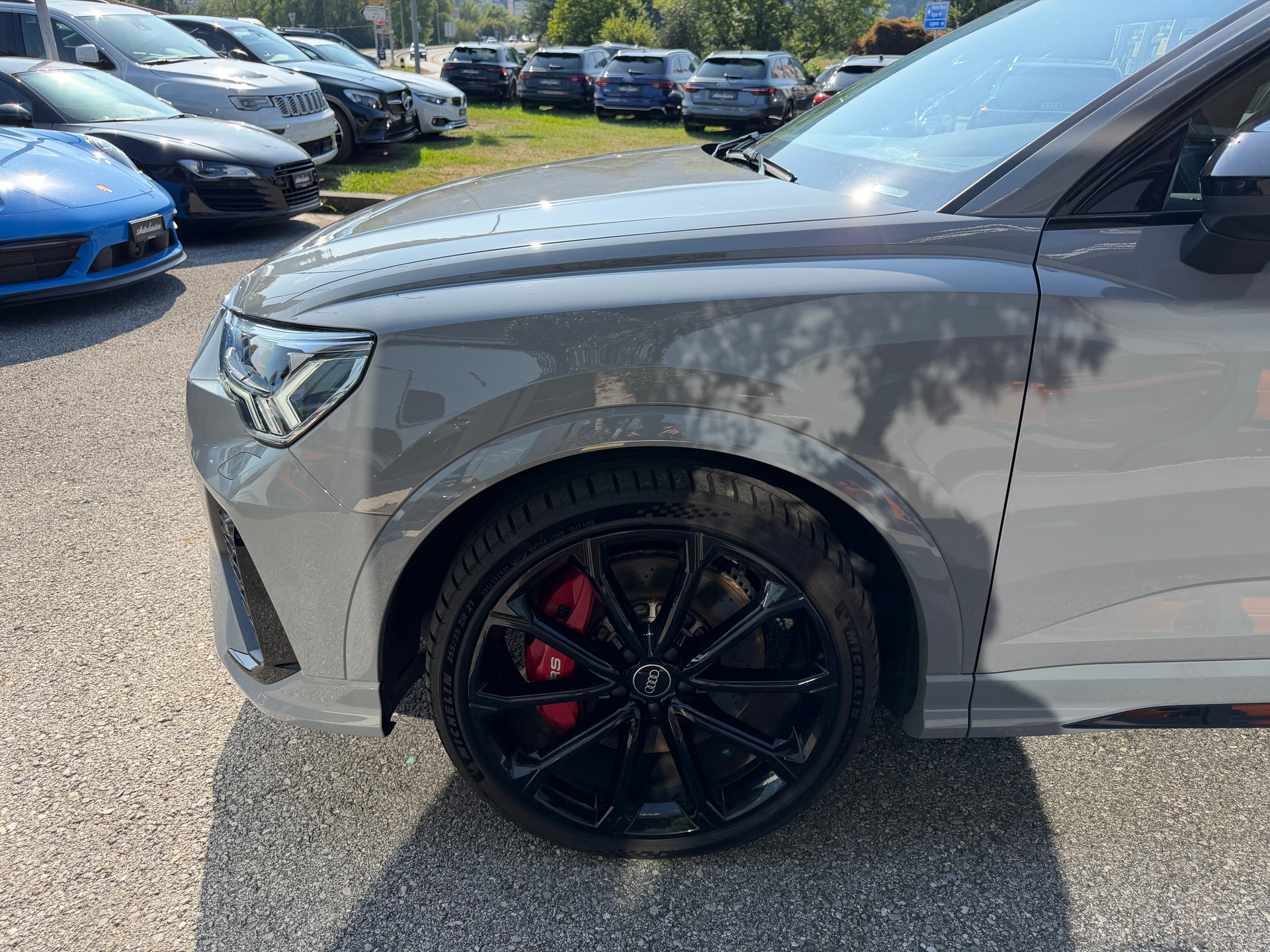 AUDI RS Q3 Sportback quattro S tronic-image-18