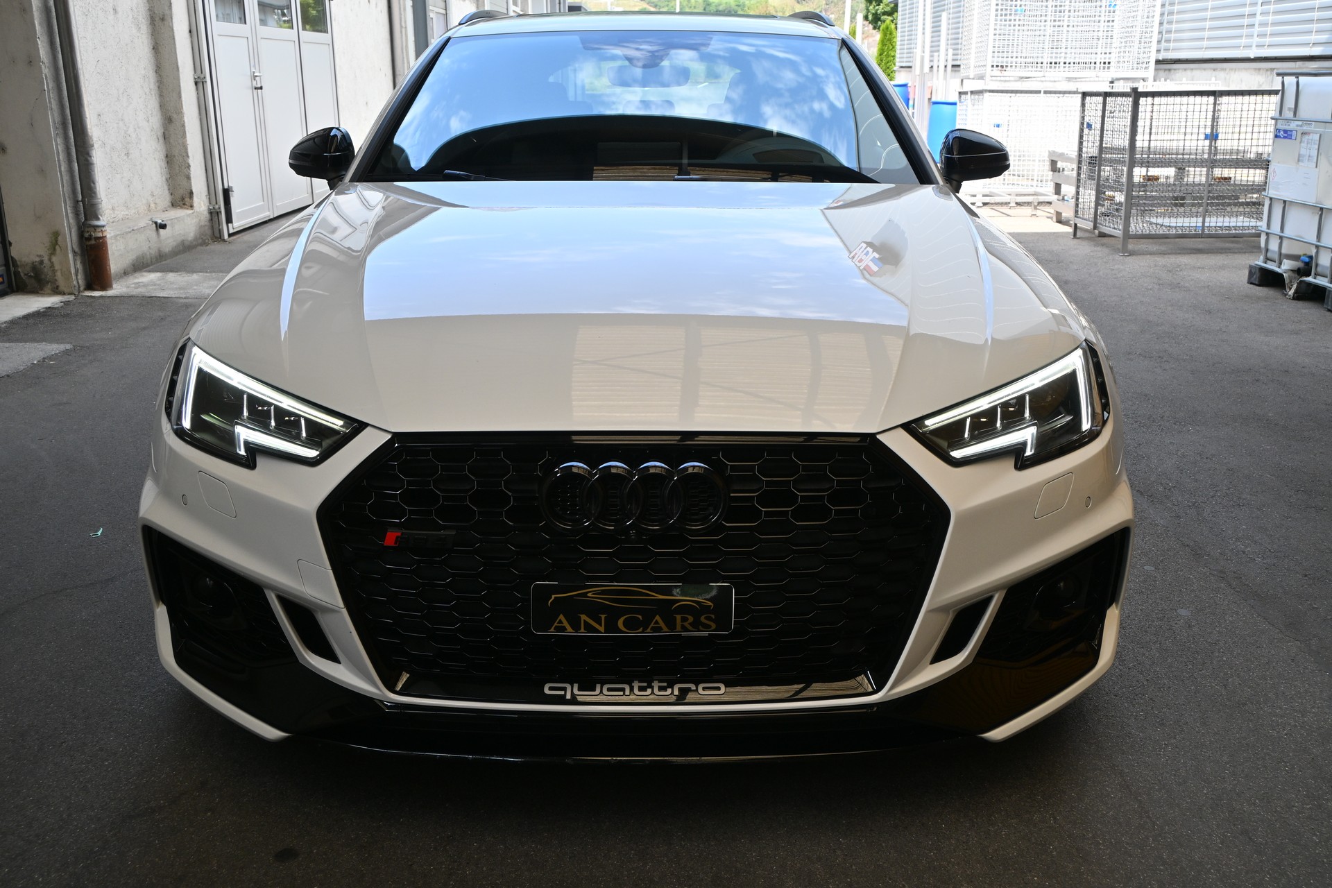 AUDI RS4 Avant 2.9 TFSI quattro tiptronic FRISCH AB MFK UND SERVICE TOP ANGEBOT Einzigartig Unique!!!!!!!!!!-image-13