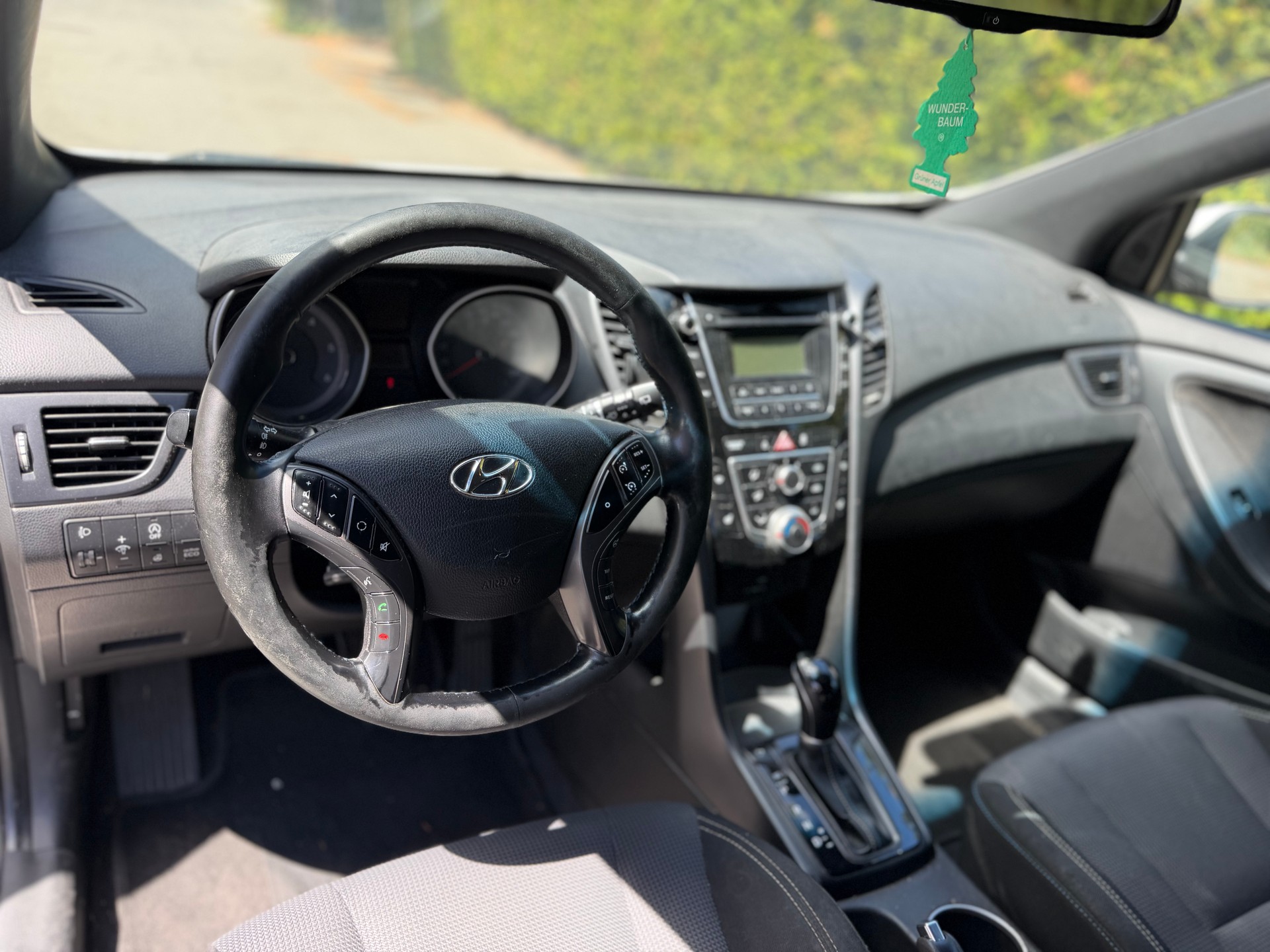 HYUNDAI i30 1.6 CRDi Vertex Automatic DCT-image-7