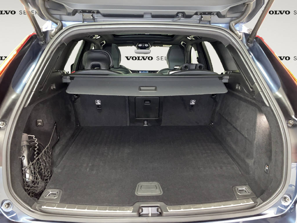 VOLVO XC60 2.0 T6 TE Ultimate Dark eAWD-image-13