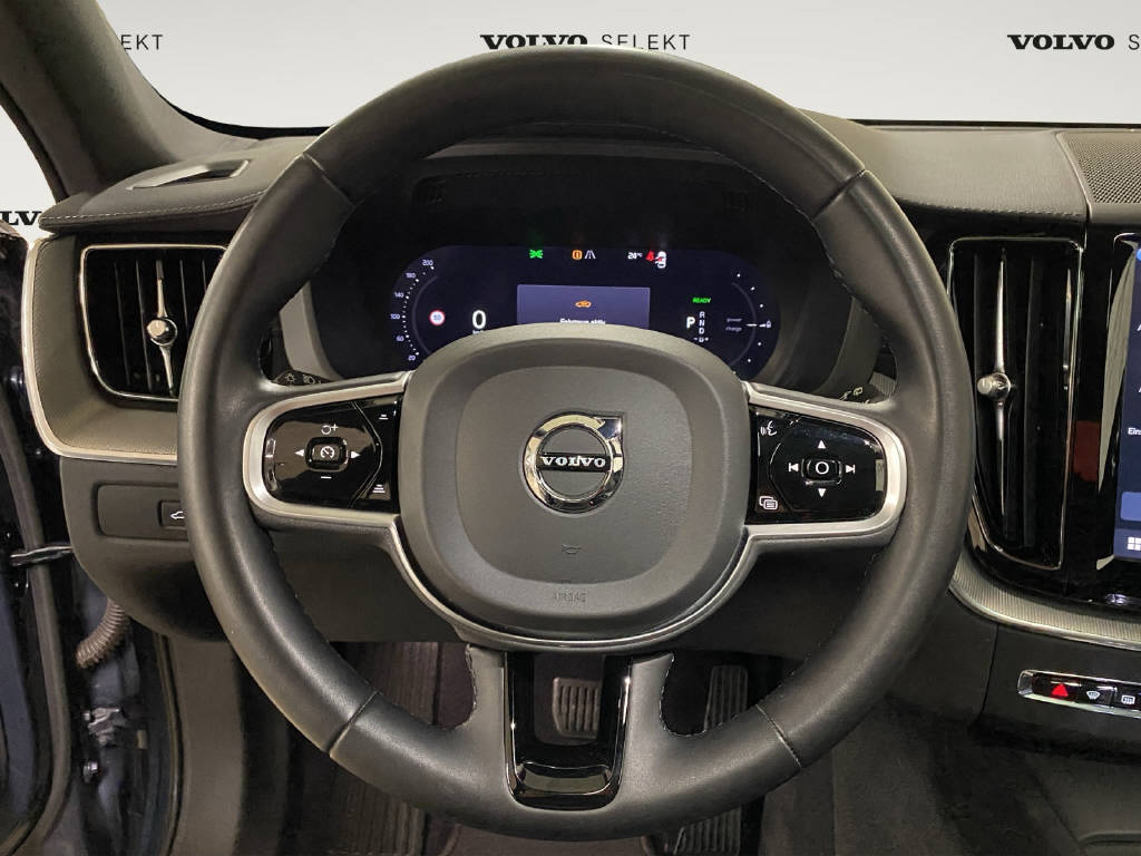 VOLVO XC60 2.0 T6 TE Ultimate Dark eAWD-image-7