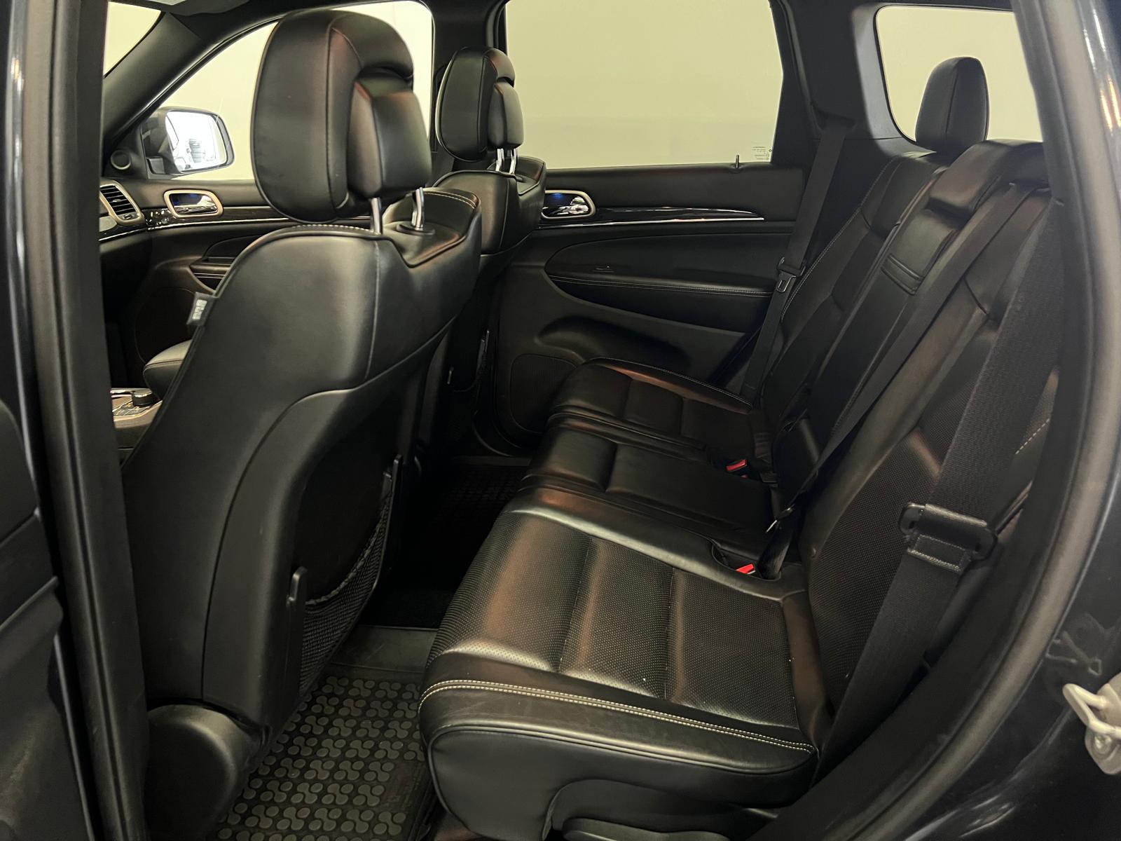 JEEP Grand Cherokee 3.0 CRD Overland Automatic-image-16