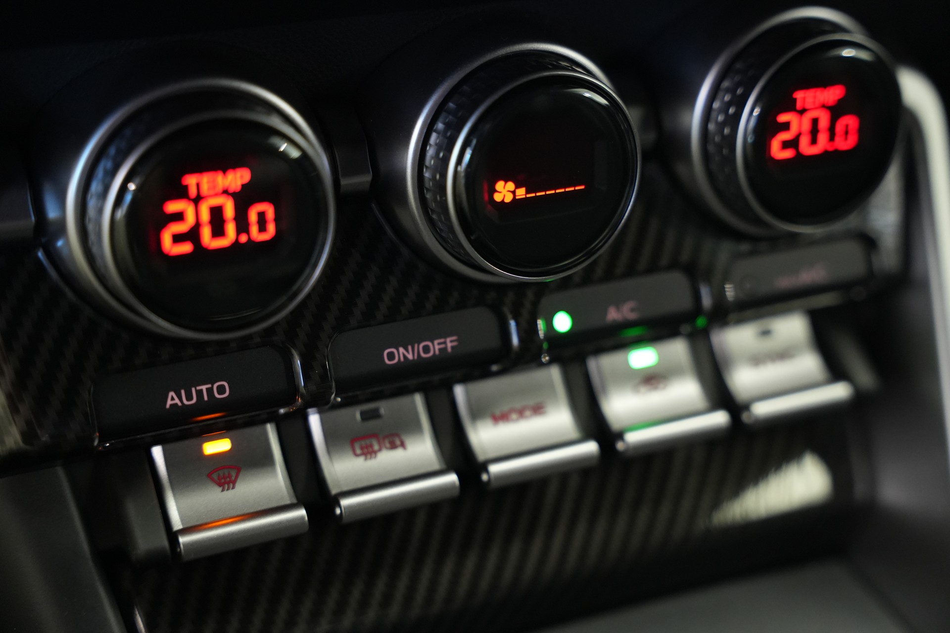 TOYOTA GR 86 2.4 Sport+ *CH-Fahrzeug*-image-21
