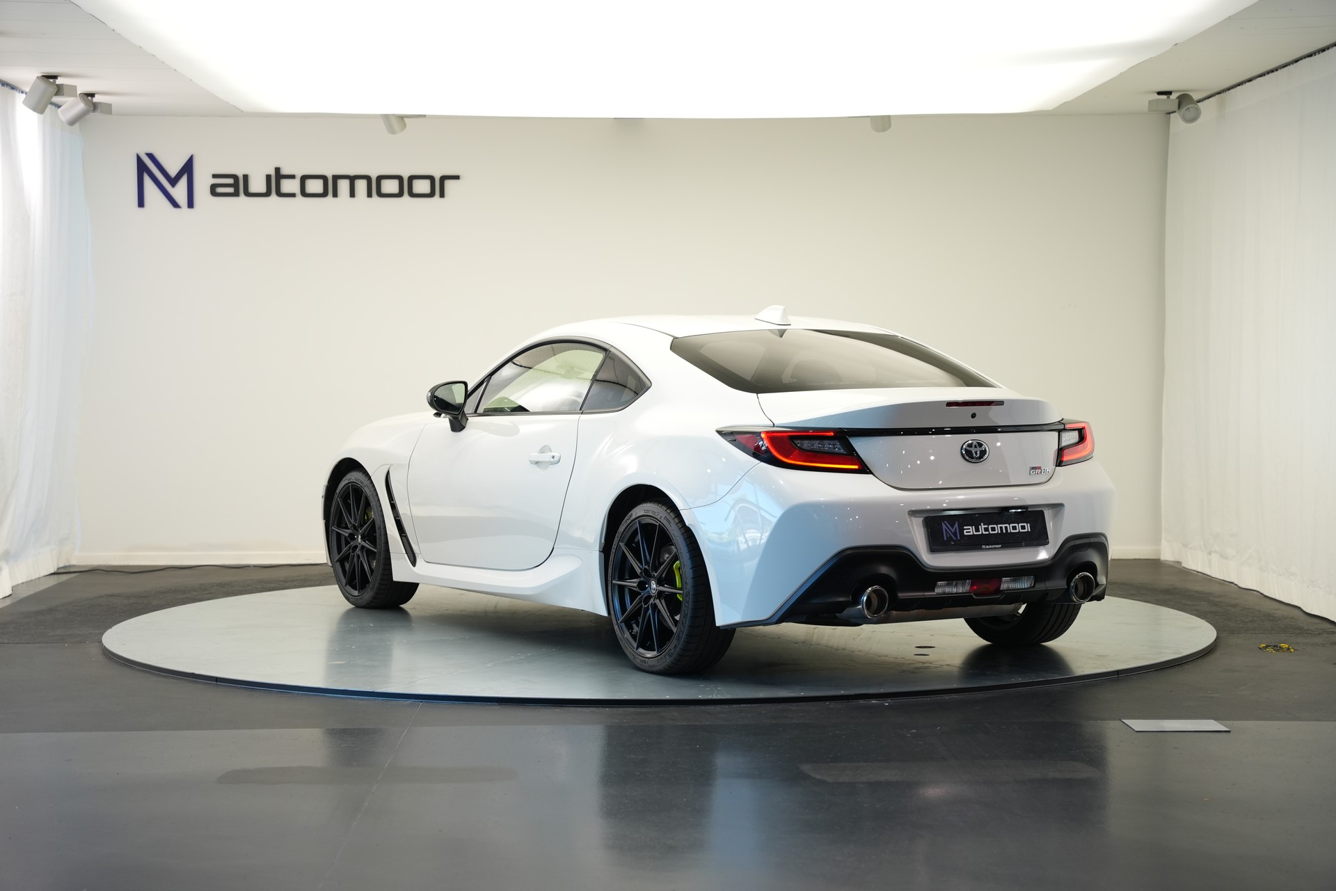 TOYOTA GR 86 2.4 Sport+ *CH-Fahrzeug*-image-6