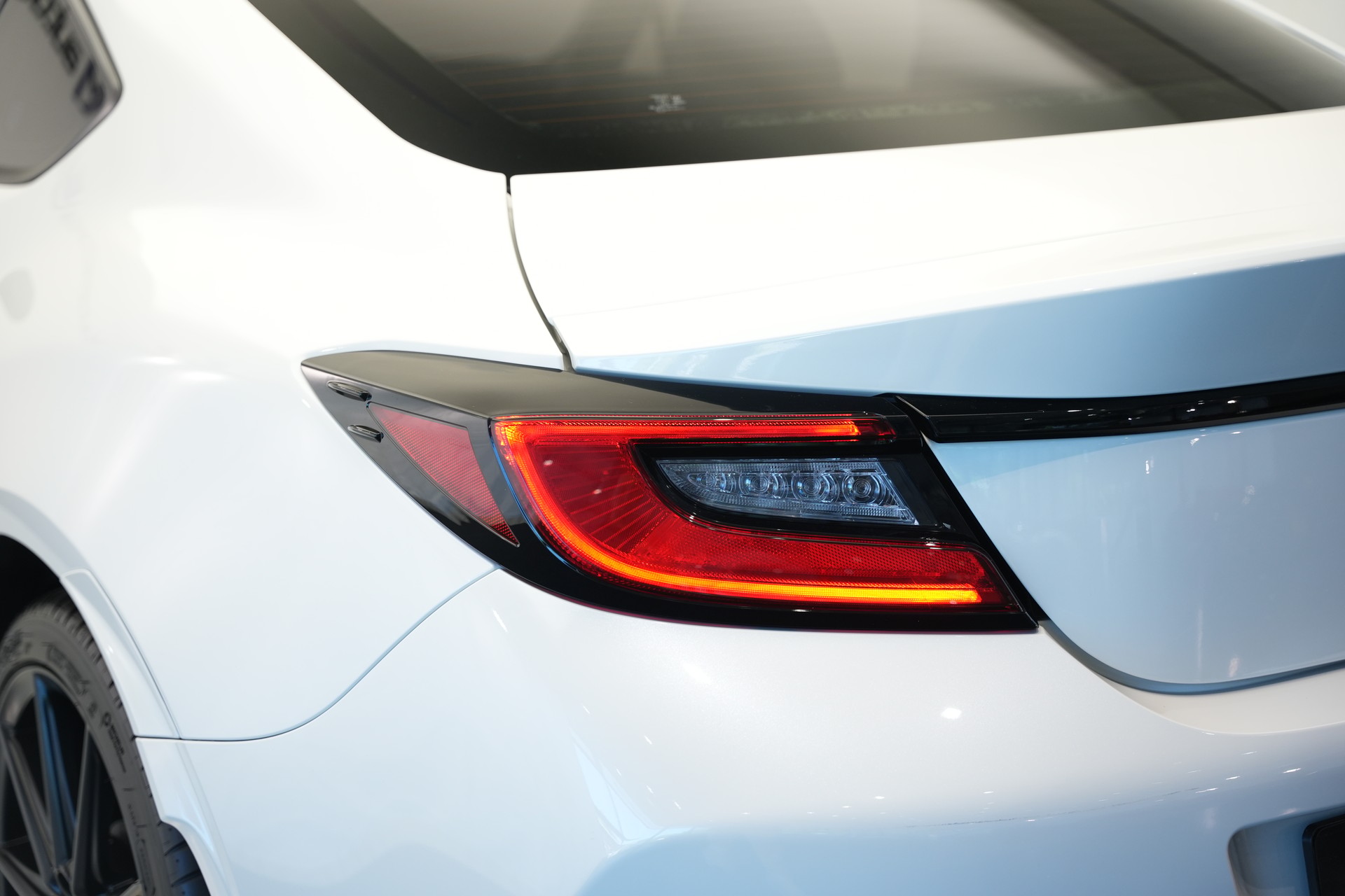 TOYOTA GR 86 2.4 Sport+ *CH-Fahrzeug*-image-30
