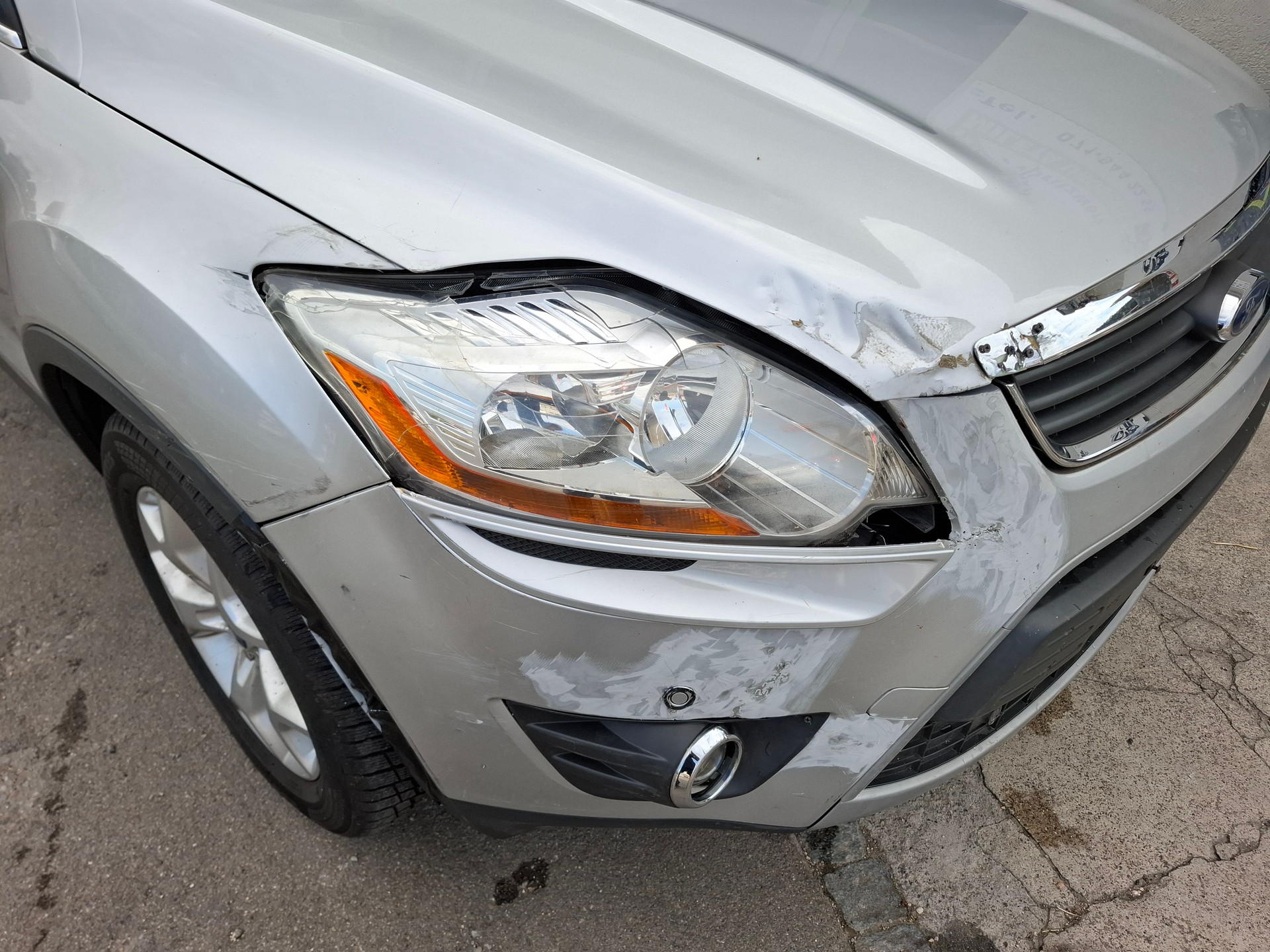 FORD Kuga 2.0 TDCi Titanium 4WD PowerShift-image-2