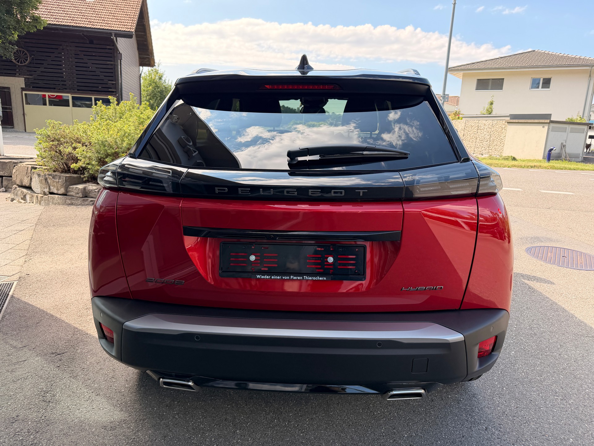 PEUGEOT 2008 1.2 145 MHEV GT Exclusive-image-3