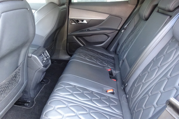 PEUGEOT 3008 2.0 BlueHDi GT-image-5
