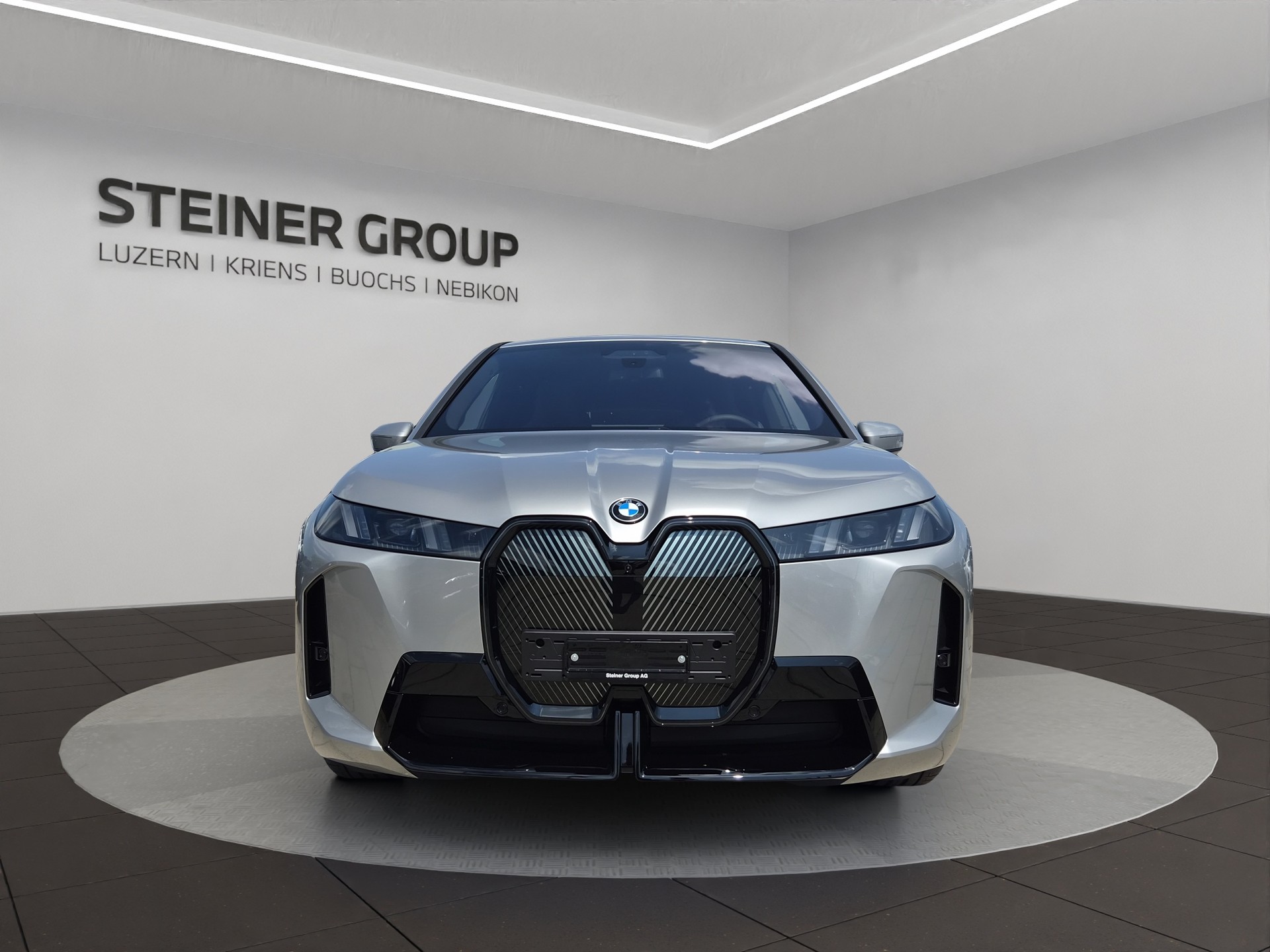 BMW iX xDrive60 M Sport-image-1