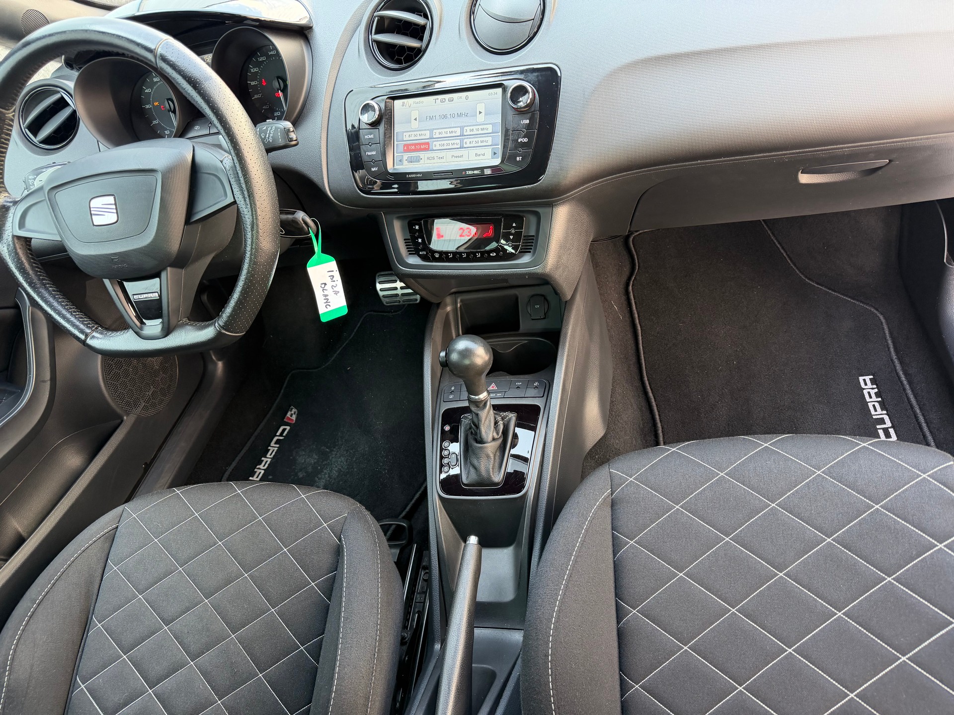 SEAT Ibiza SC 1.4 TSI Cupra DSG-image-12
