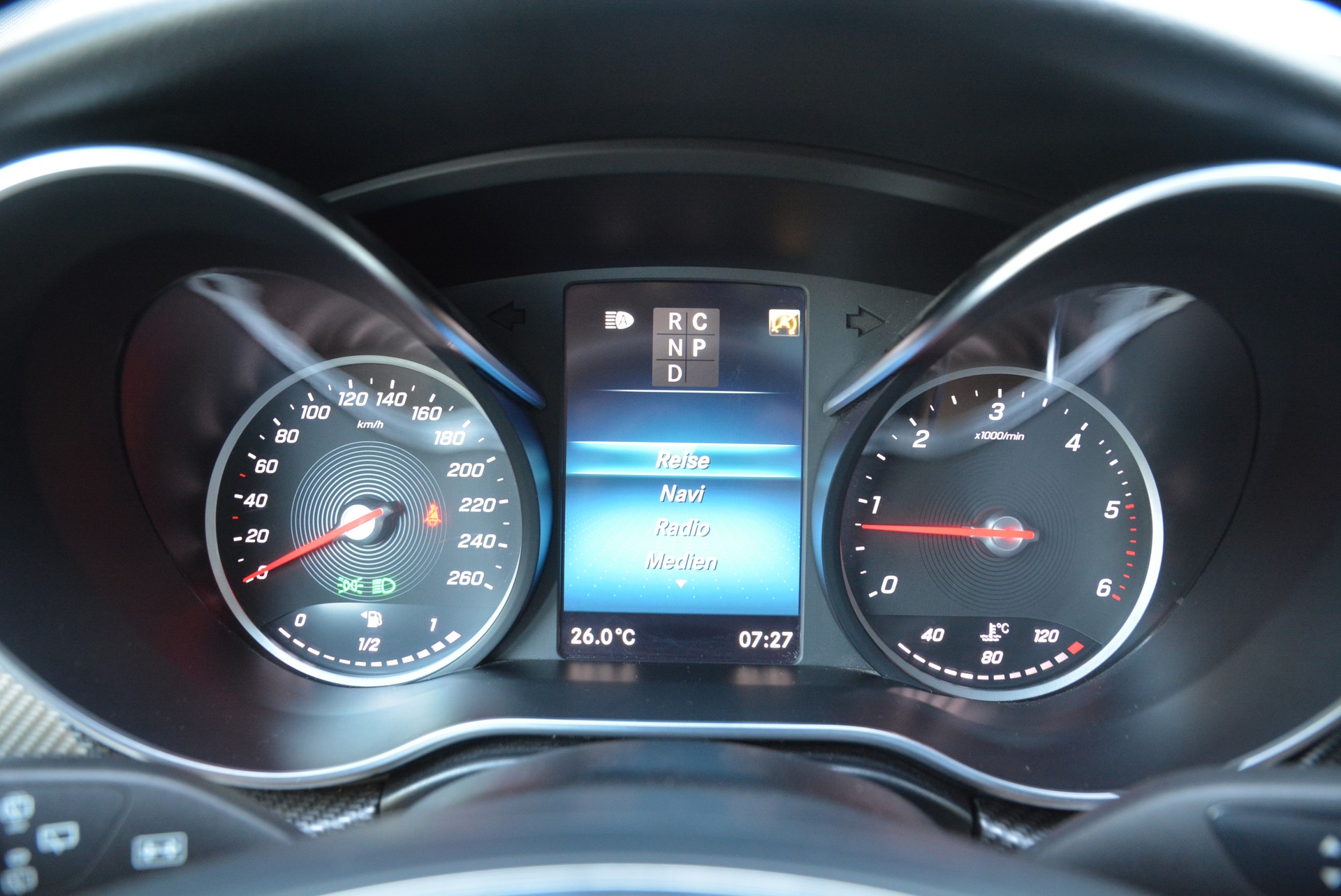 MERCEDES-BENZ Marco Polo 300 d 4M Automat-image-5
