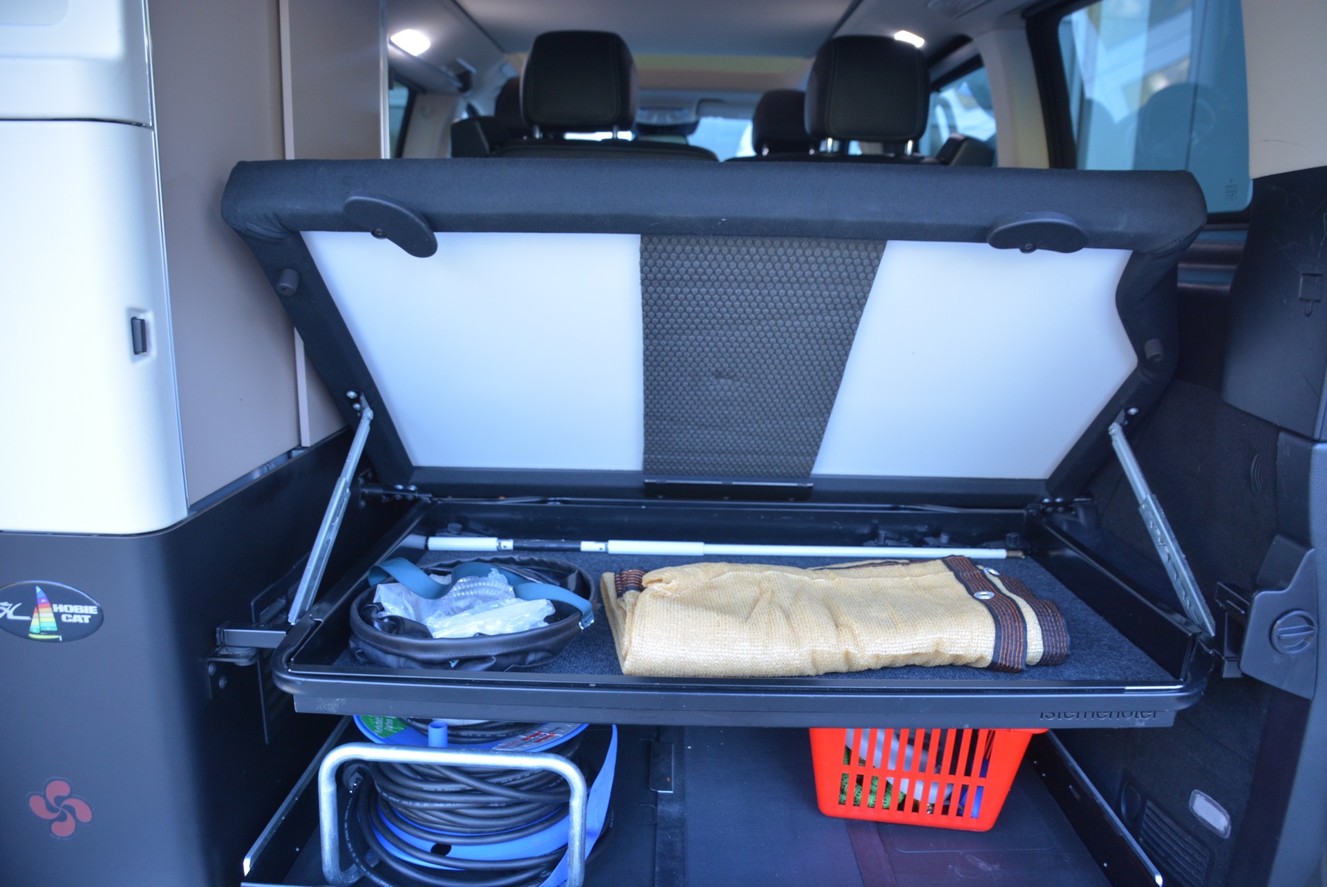 MERCEDES-BENZ Marco Polo 300 d 4M Automat-image-12