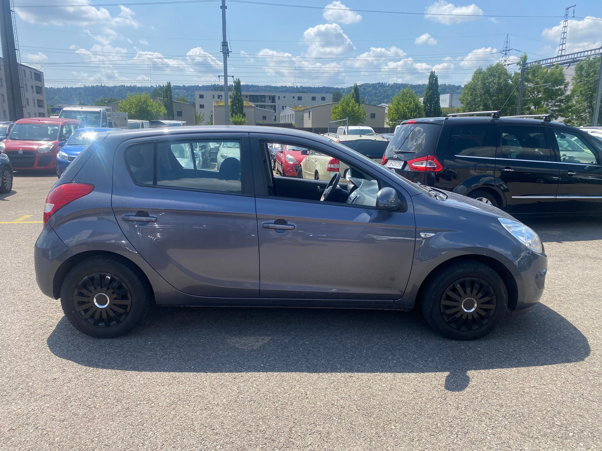 HYUNDAI i20 1.2 Comfort-image-3