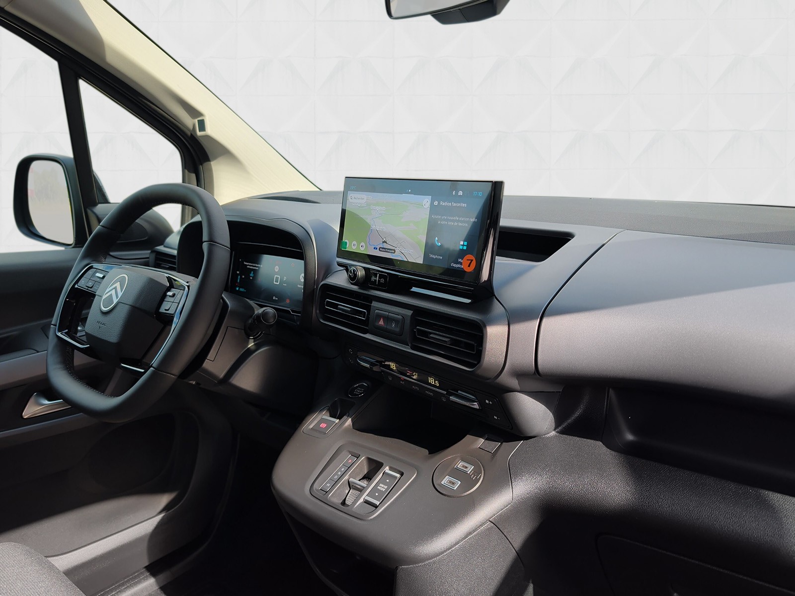 CITROEN Berlingo 1.5 BlueHDi 130 M Berlingo 30 EAT8-image-9