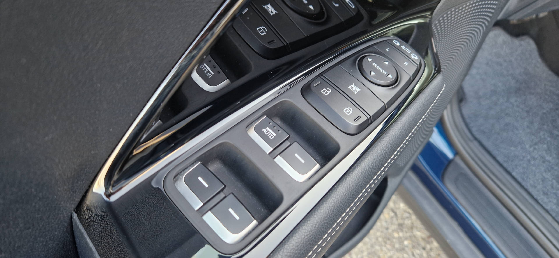 KIA Niro 1.6 GDi Hybrid Power-image-3