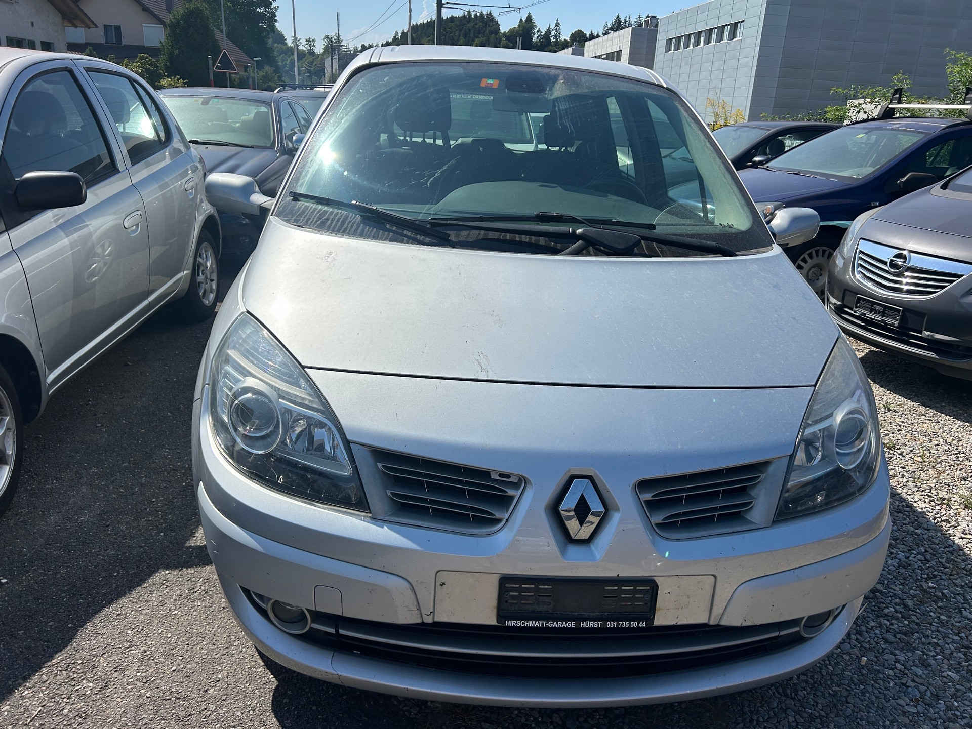 RENAULT Scénic 2.0 16V Turbo Dynamique-image-1