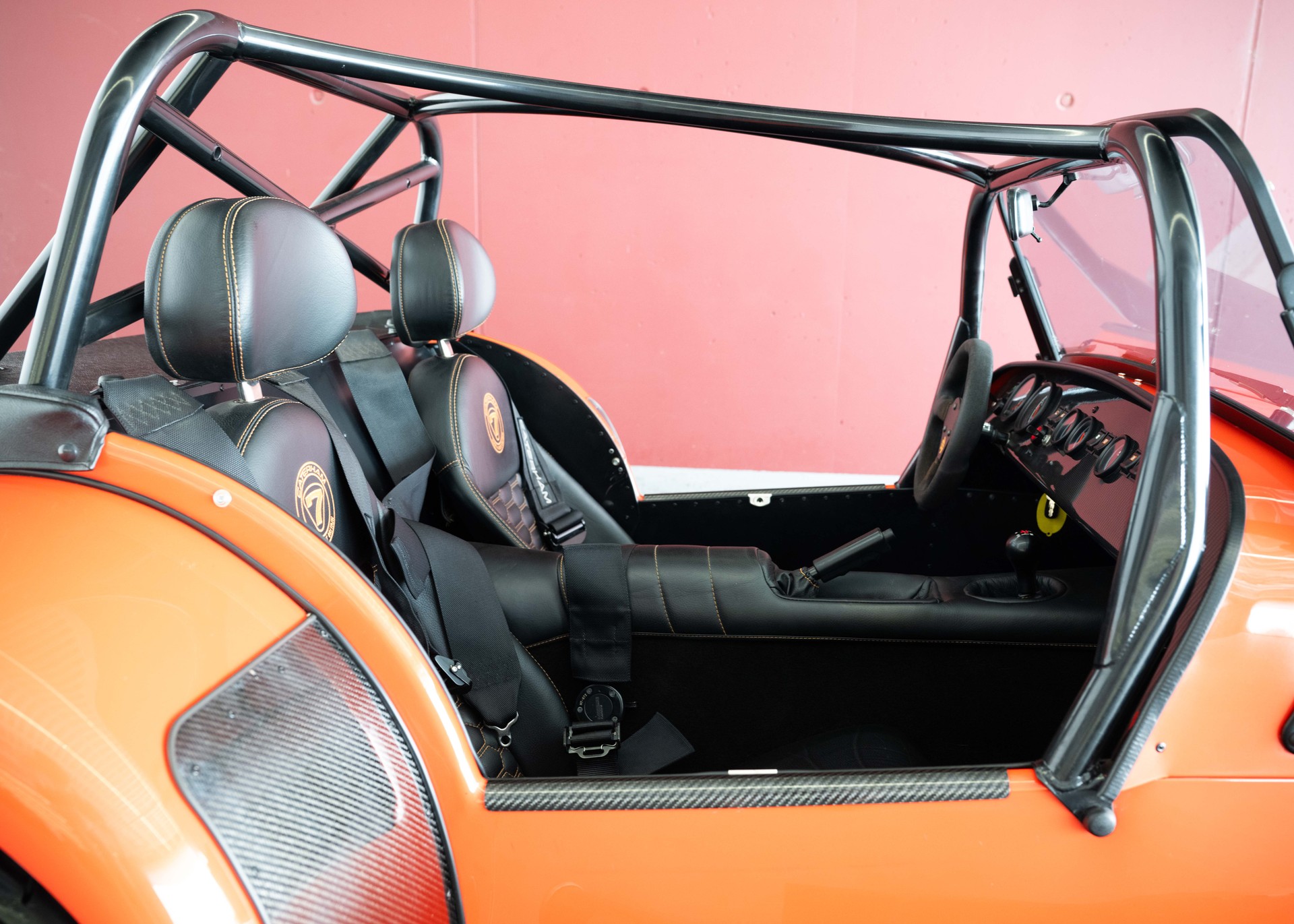 CATERHAM Seven 340R SV (MY26, Swiss new car, Arancio Argos paint, Signature seats, 24-month factory warranty, delivery March 27)-image-25