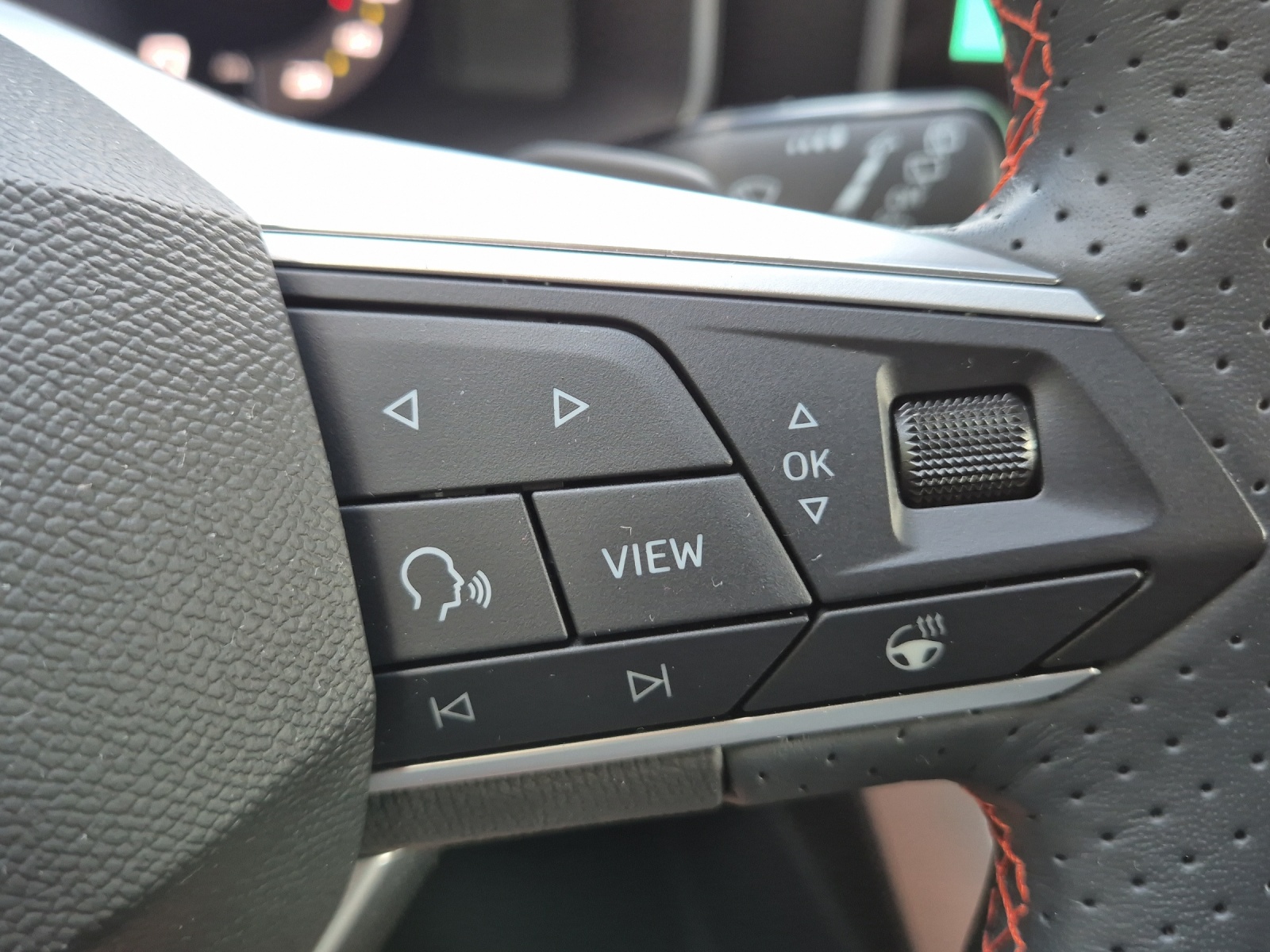 SEAT Leon ST 1.5 eTSI mHEV DSG Move FR*Anhängerkupplung*-image-20