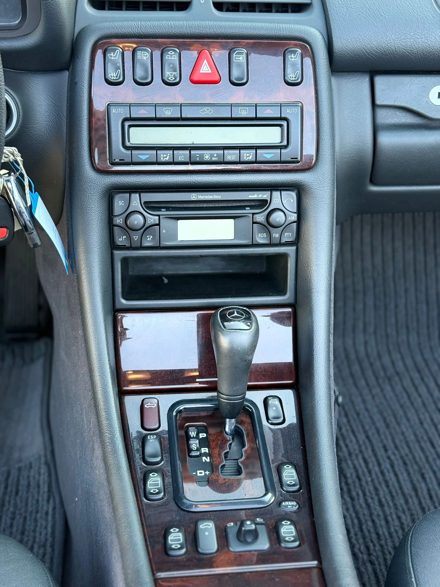 MERCEDES-BENZ CLK 230 K Avantgarde-image-12
