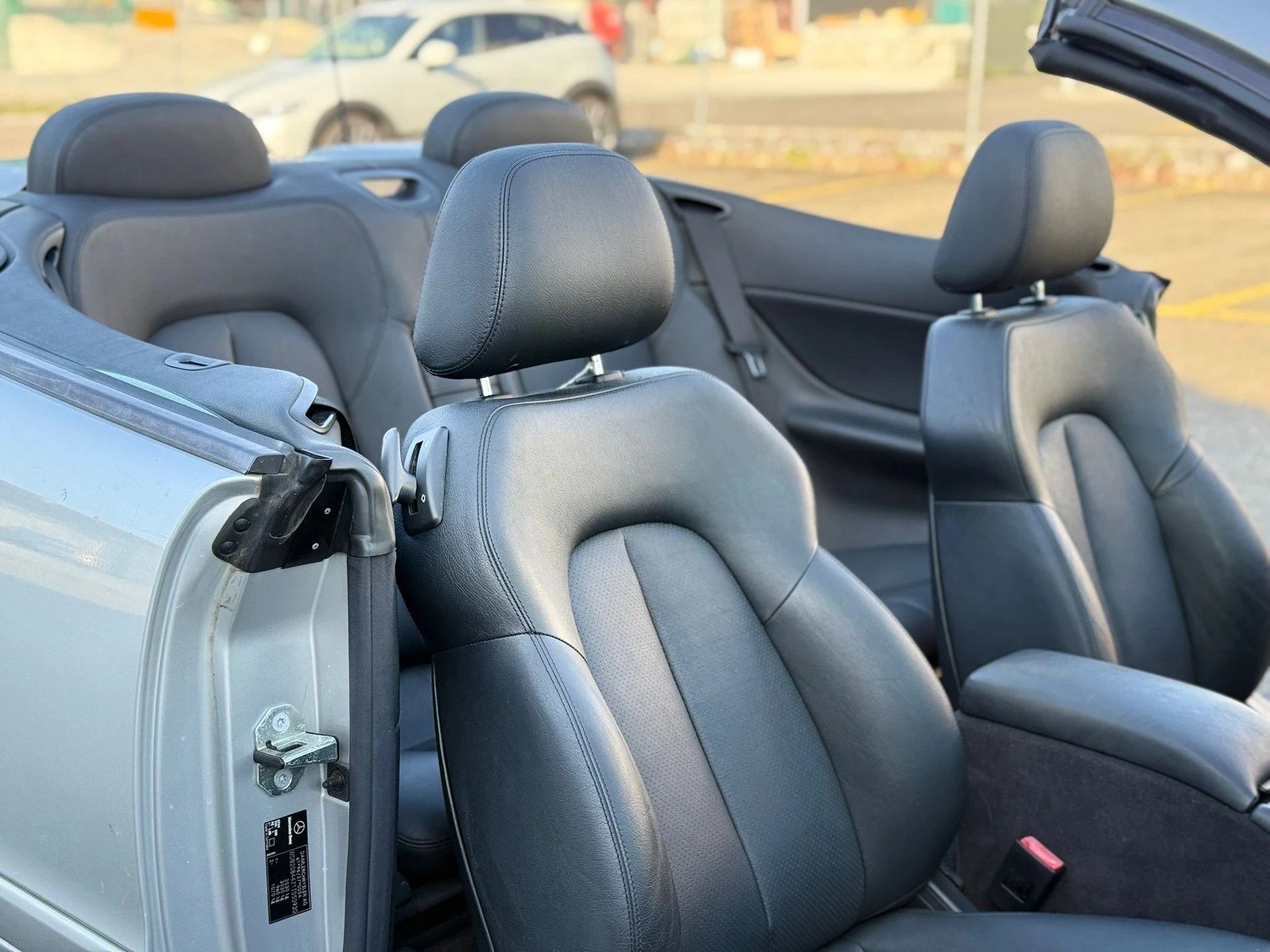 MERCEDES-BENZ CLK 230 K Avantgarde-image-8