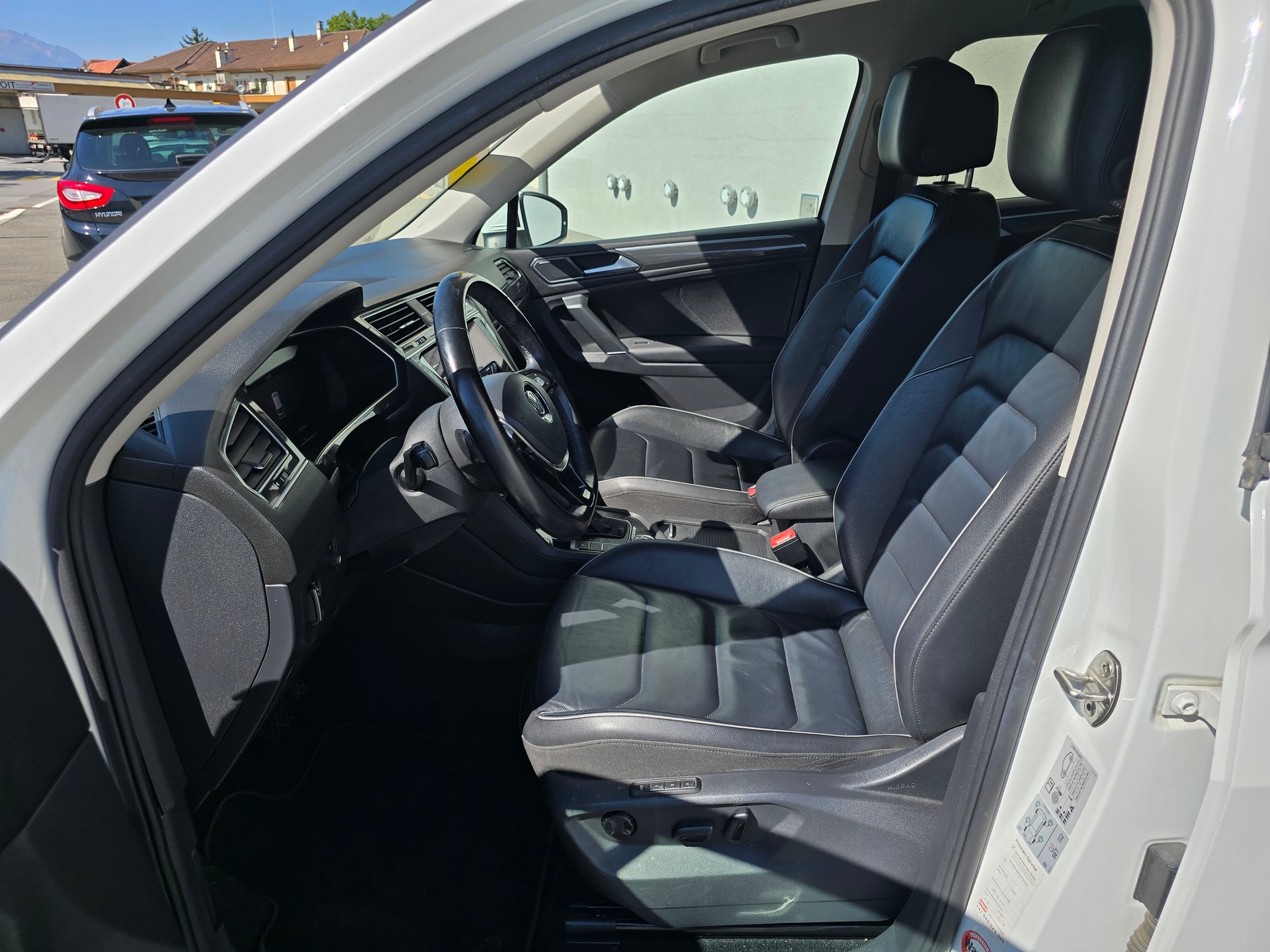 VW Tiguan Allspace 2.0TSI Highline 4Motion DSG-image-8