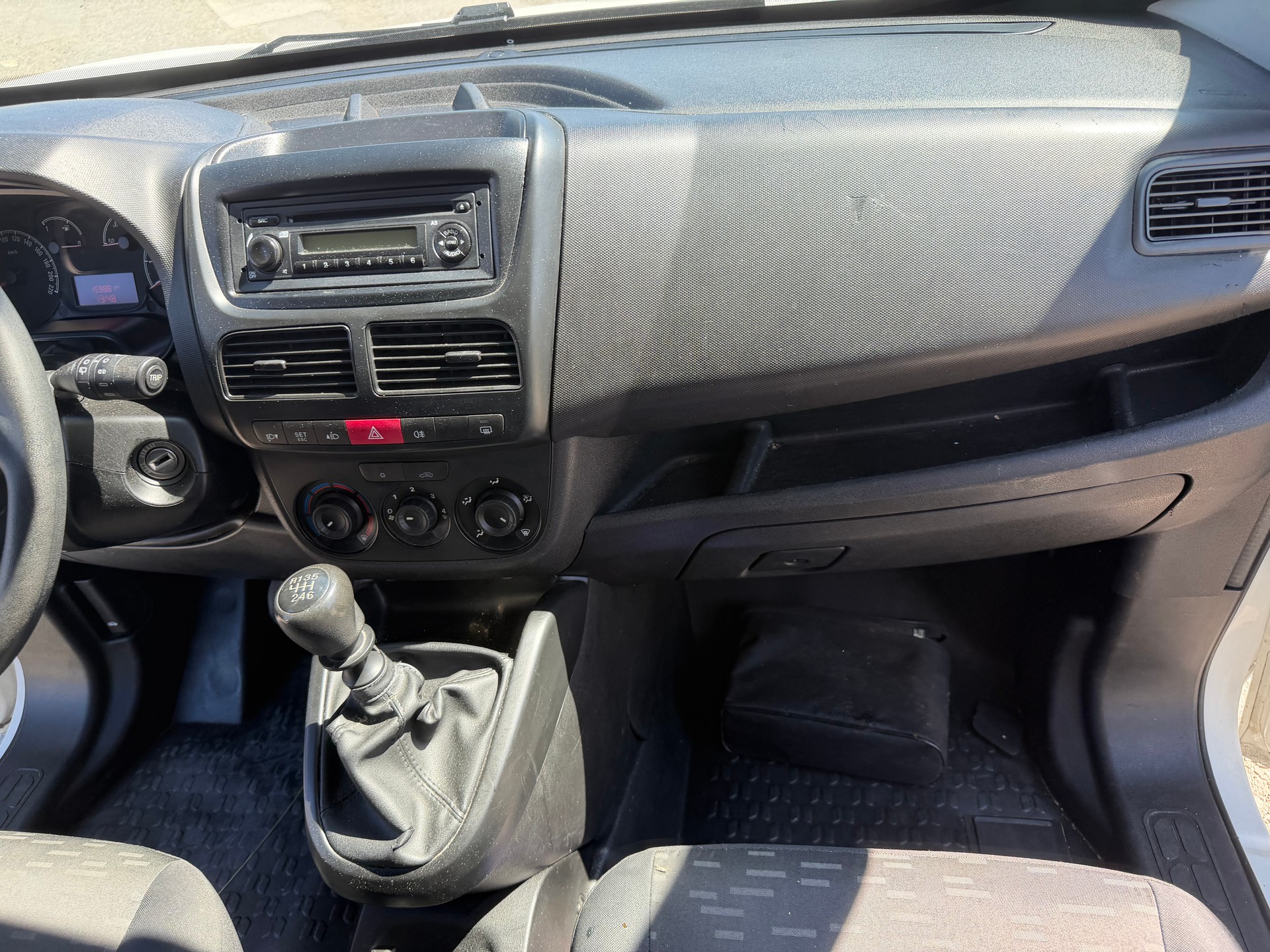 OPEL Combo 1.4 CNG Turbo ecoFLEX 2.4 L1H1-image-6
