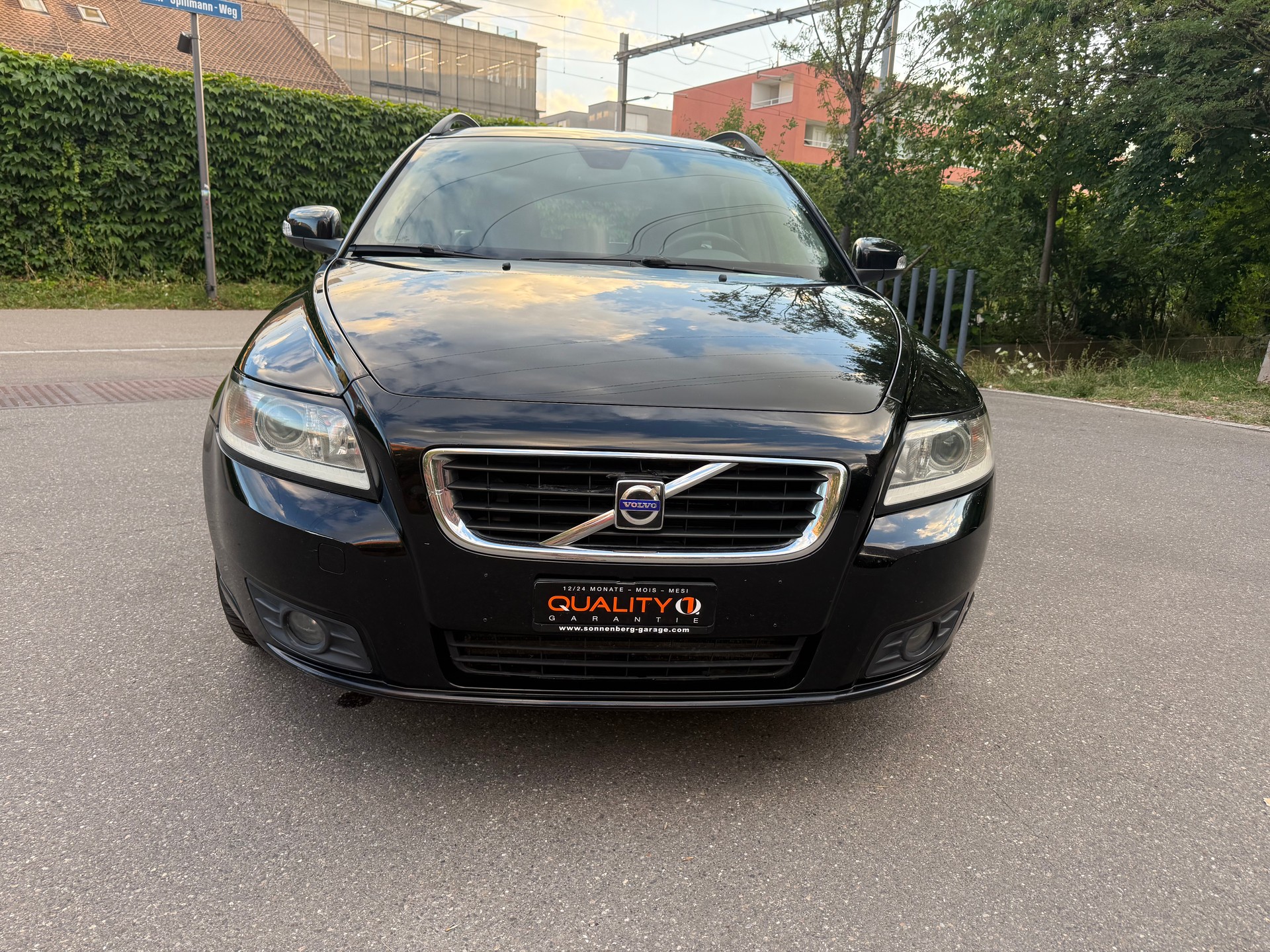 VOLVO V50 2.0D Kinetic-image-3