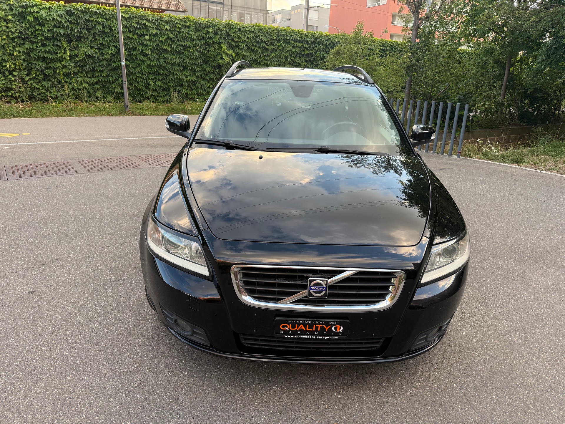 VOLVO V50 2.0D Kinetic-image-2