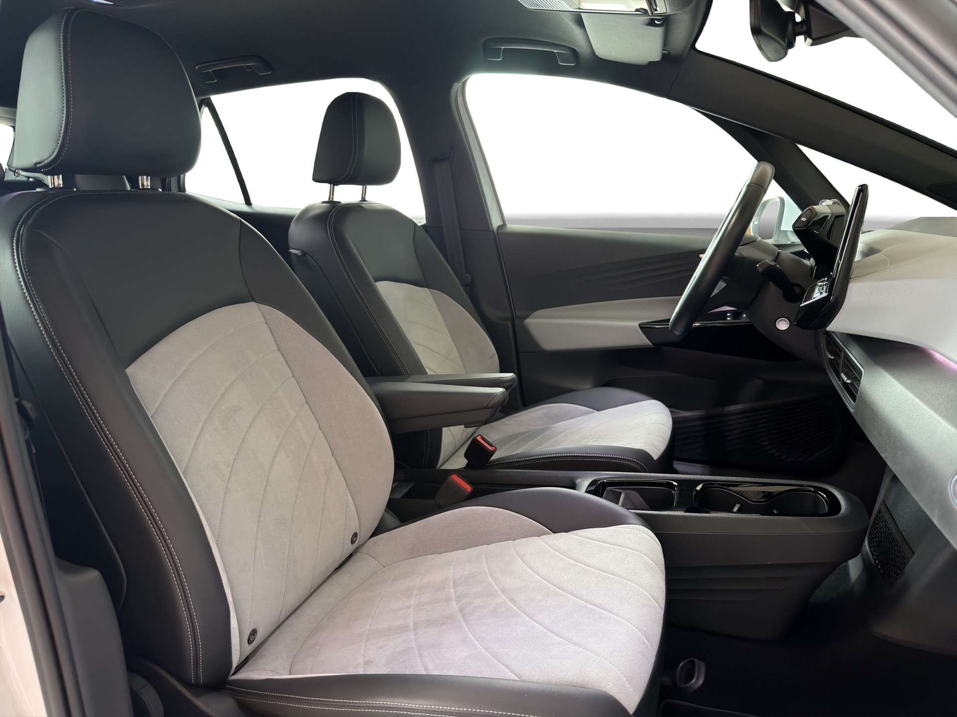 VW ID.3 Pro Performance 58 kWh 75 Edition *Anhängerkupplung/Akku 95.8%*-image-8