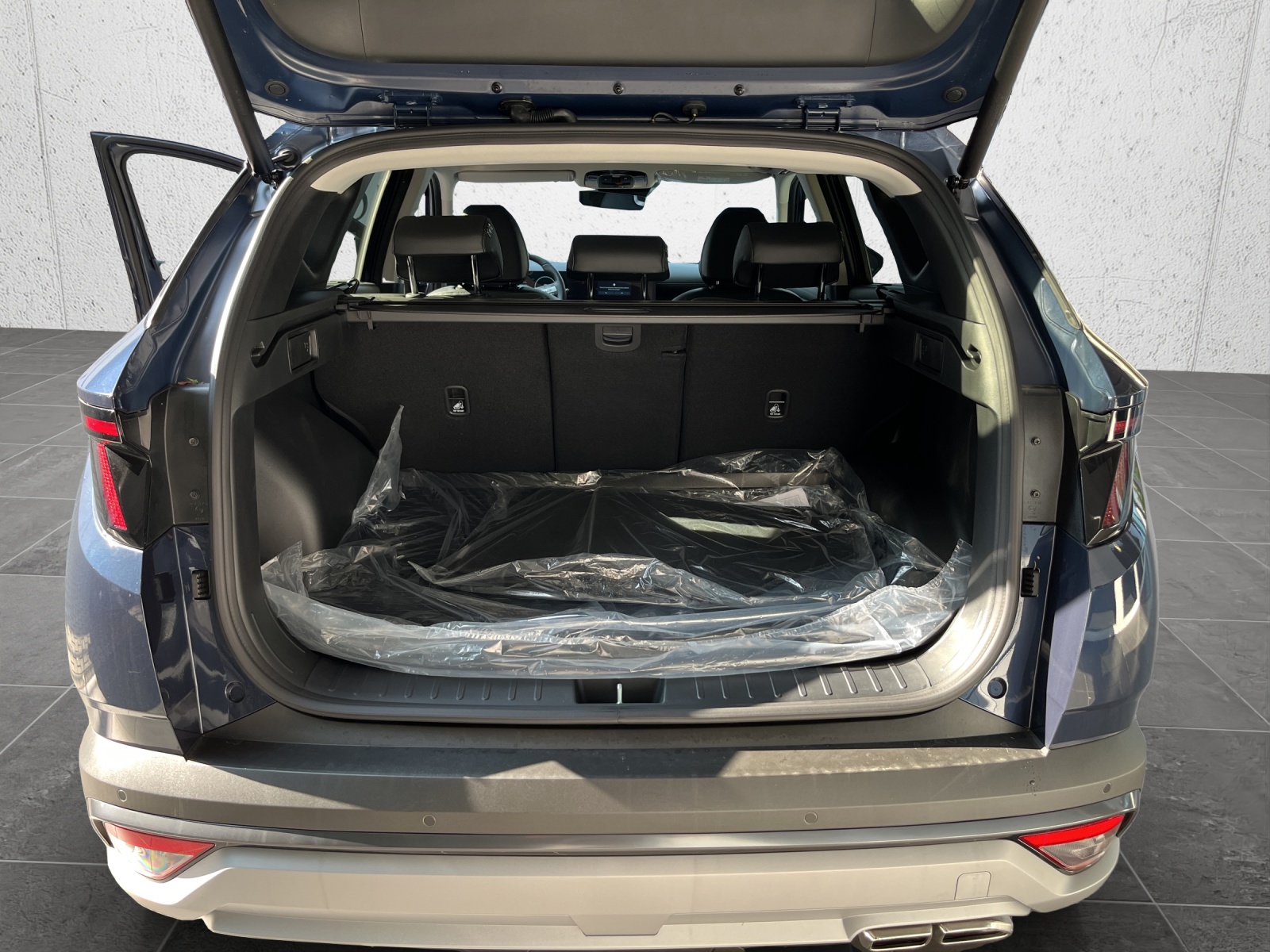 HYUNDAI Tucson 1.6 TGDI HEV Vertex Swiss Edition 4WD-image-12