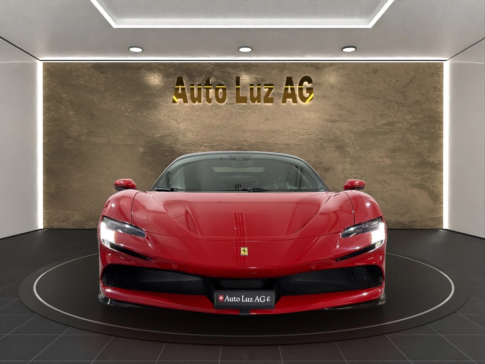 FERRARI SF90 Stradale Assetto-Fiorano-showroom-element-1
