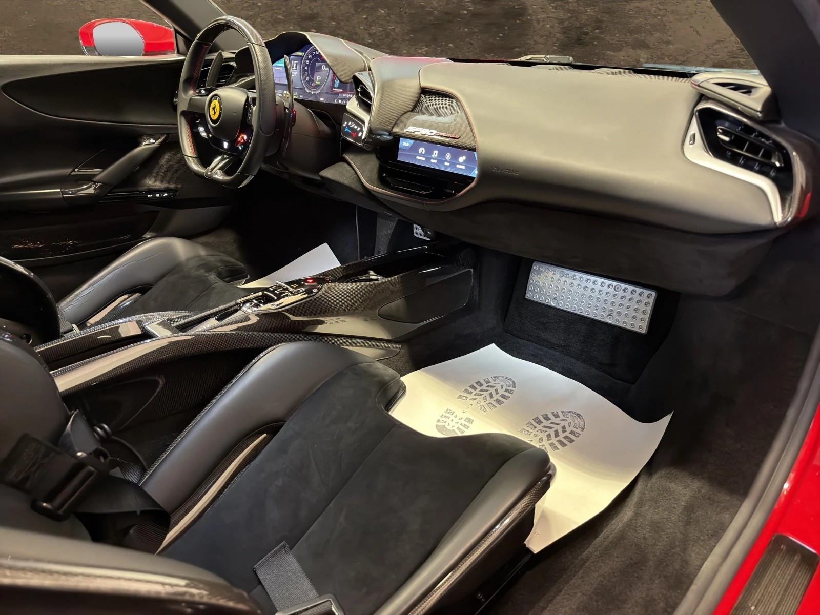 FERRARI SF90 Stradale Assetto-Fiorano-image-12