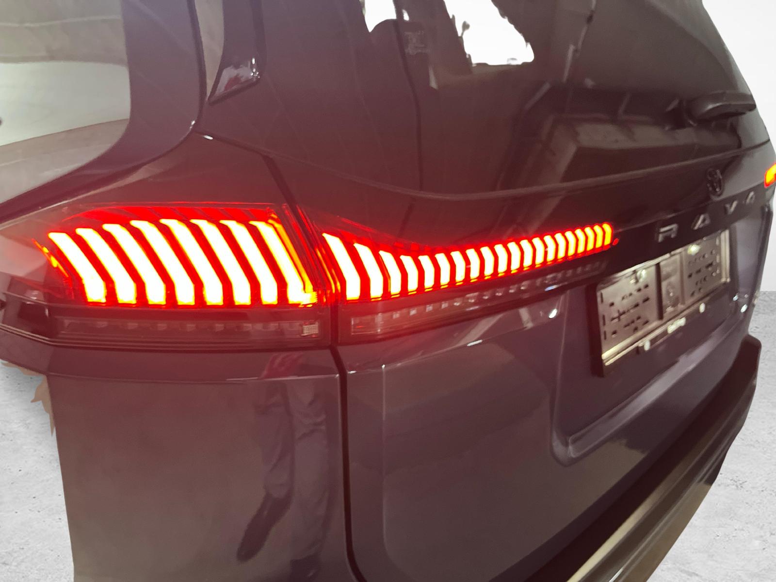 TOYOTA RAV4 2.5 Plug-In-Hybrid Trend-image-14