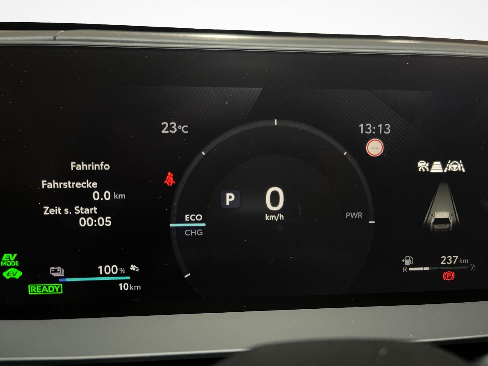 TOYOTA RAV4 2.5 Plug-In-Hybrid Trend-image-13