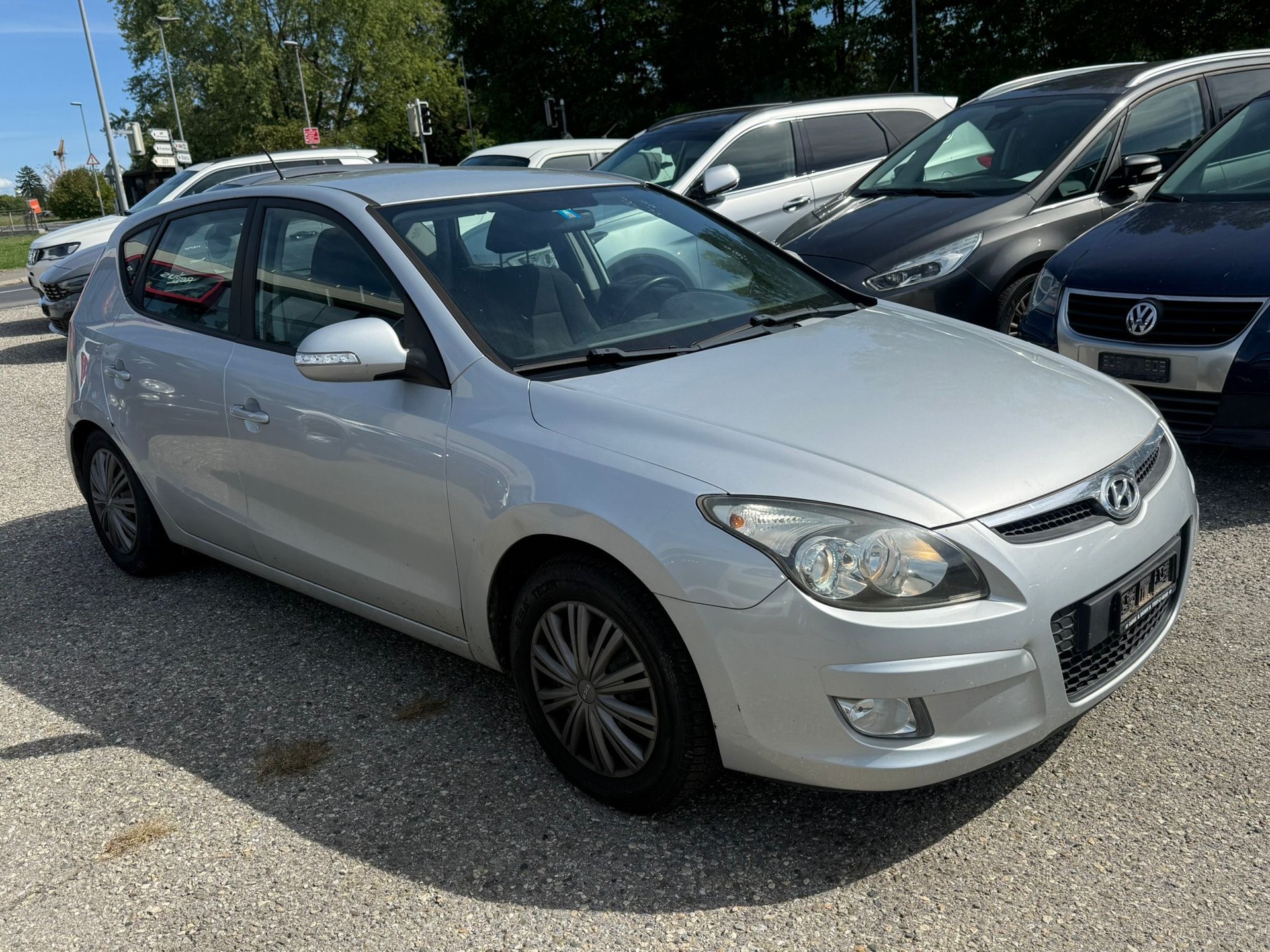 HYUNDAI i30 1.6 Swiss Plus Edition-image-2