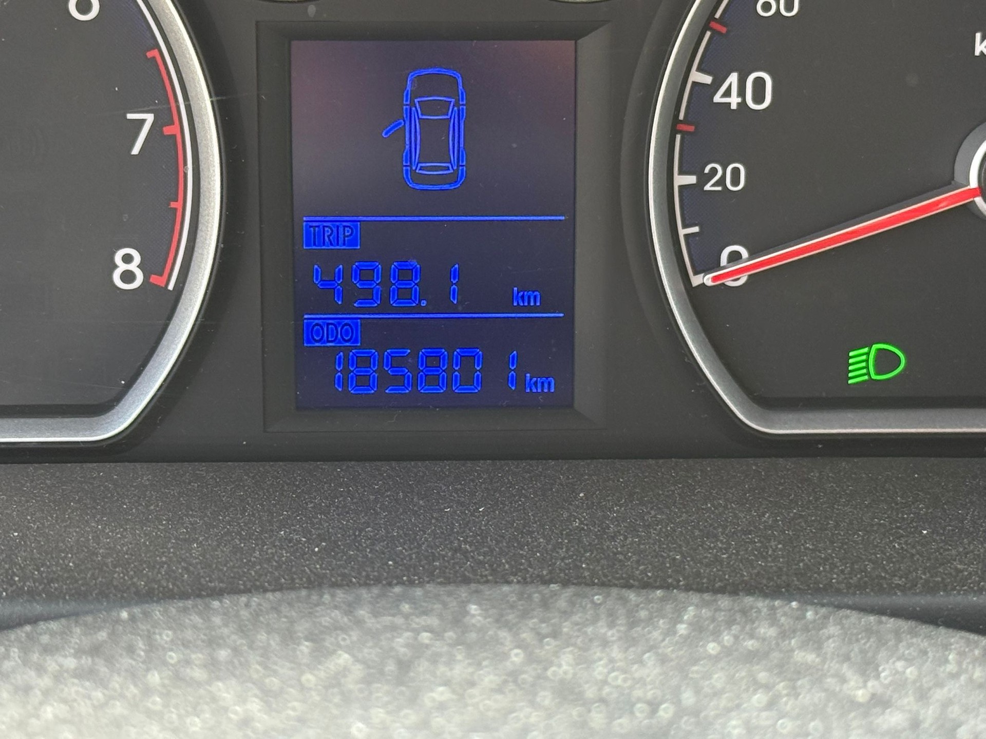 HYUNDAI i30 1.6 Swiss Plus Edition-image-10