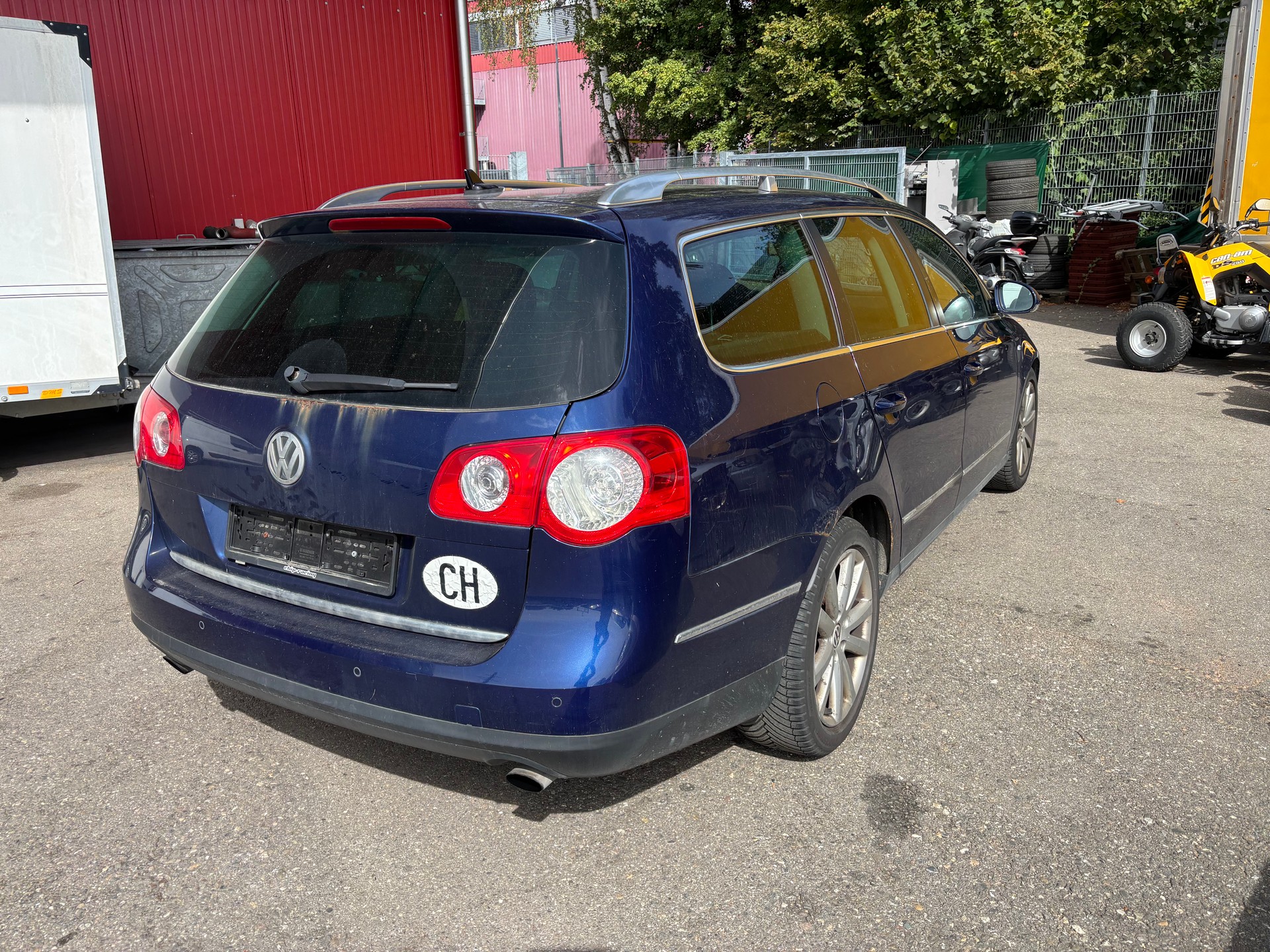 VW PASSAT-image-0